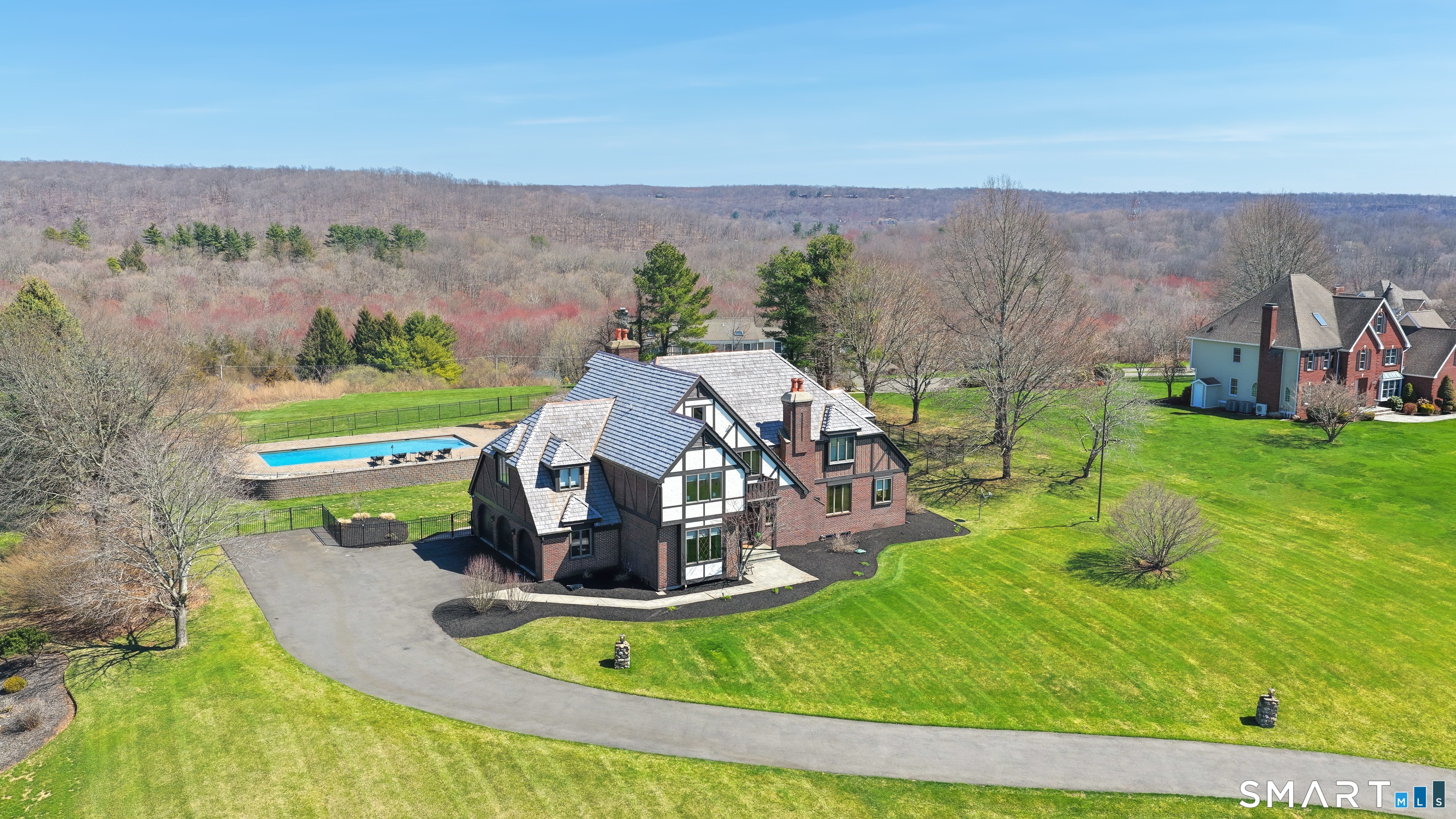 14 Turnberry Road