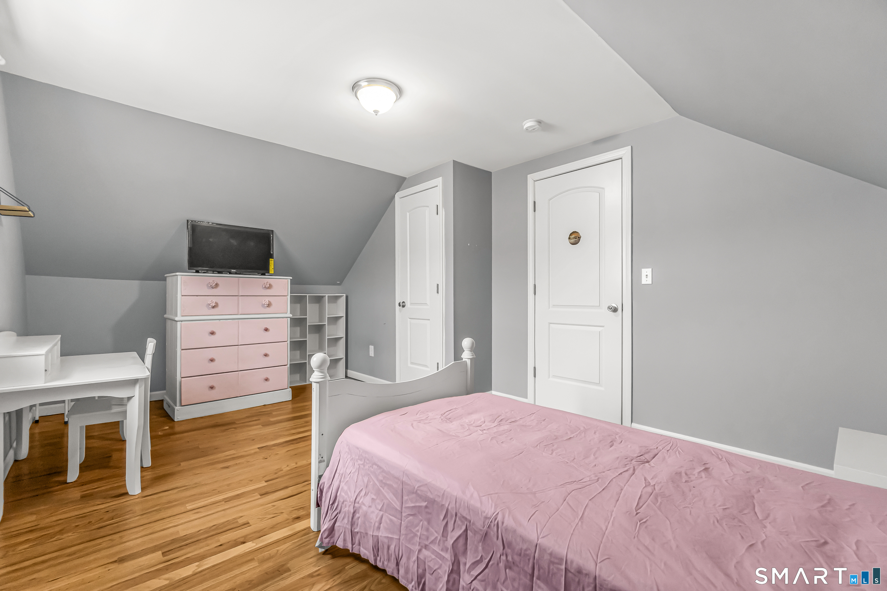 15 Henry Avenue