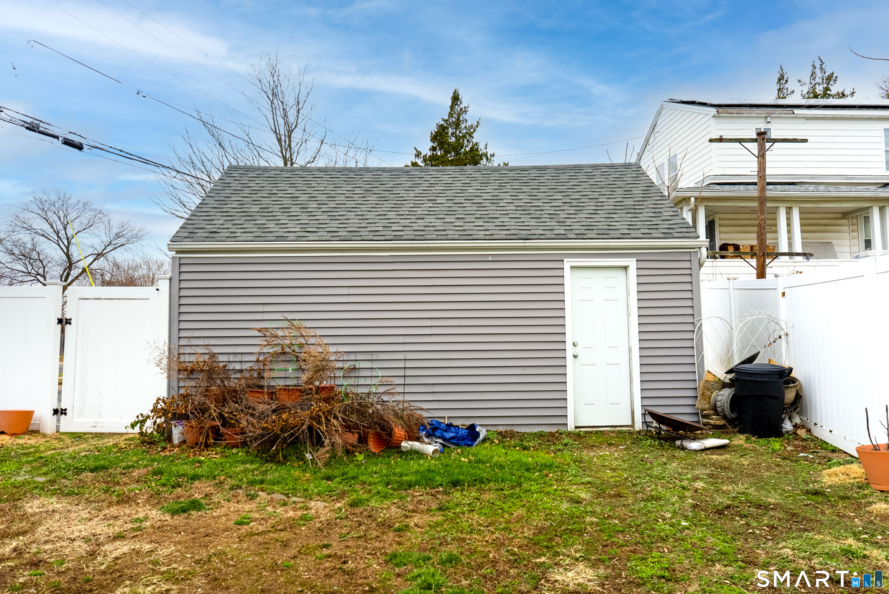 15 Henry Avenue