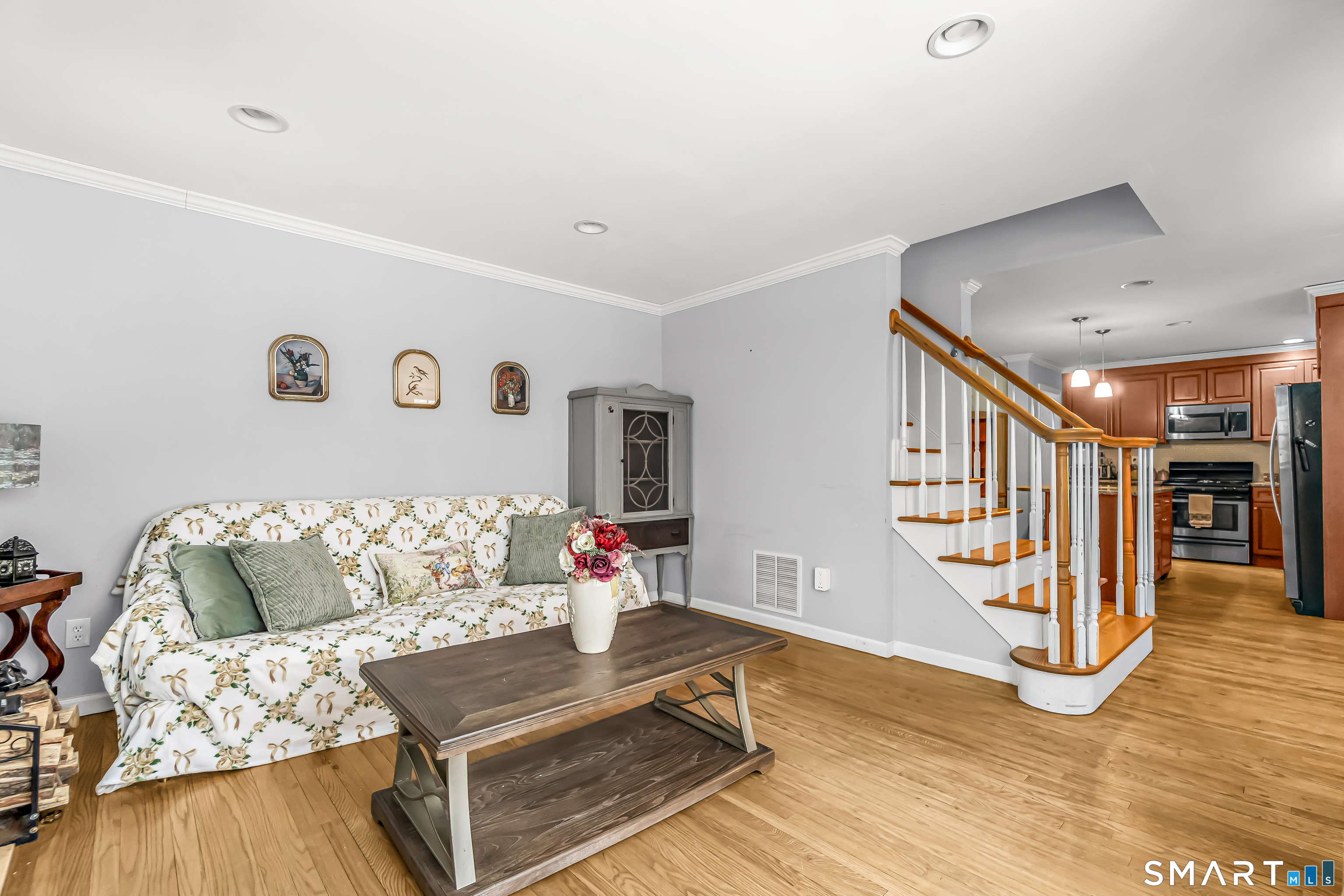 15 Henry Avenue