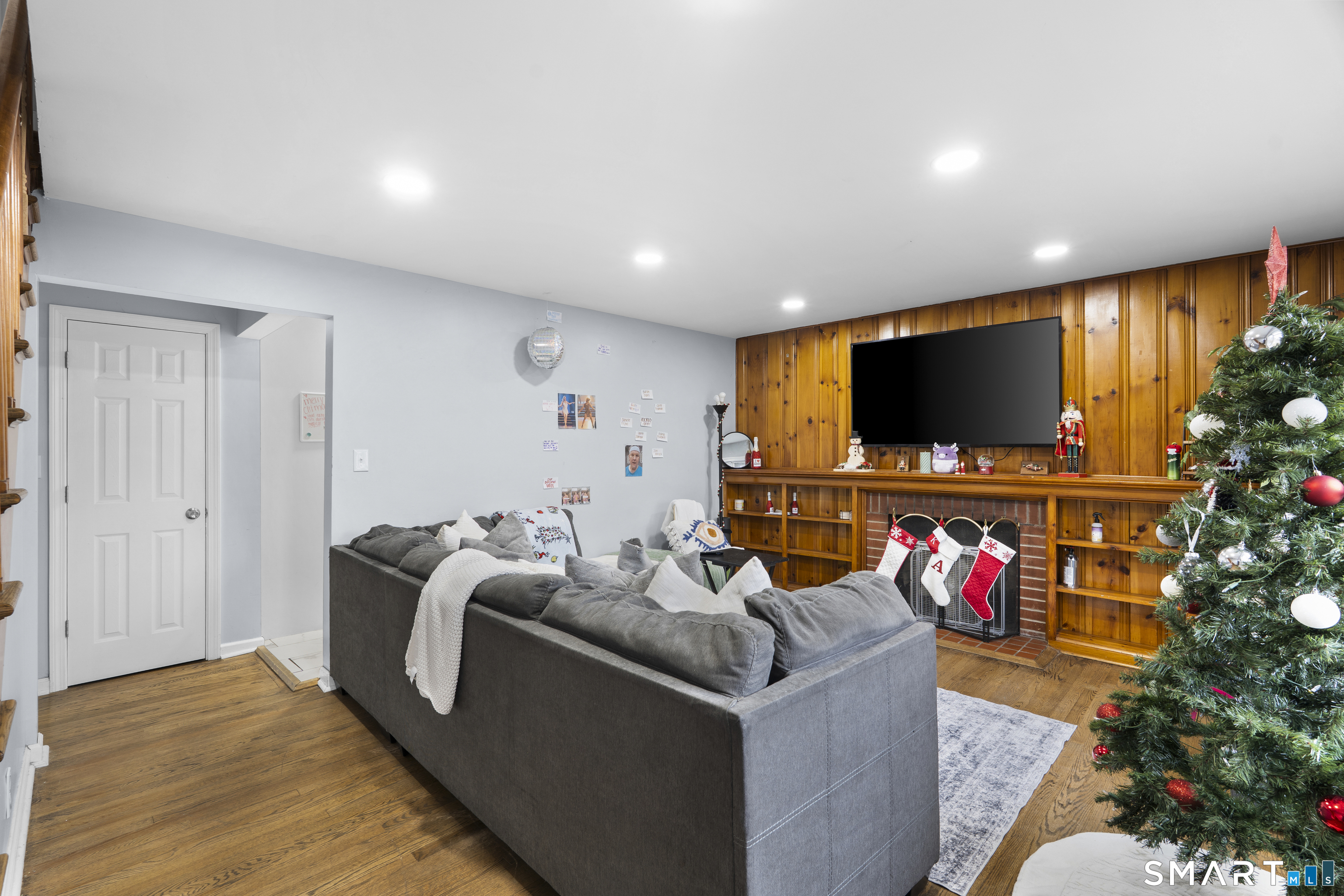 5 Cloverhill Avenue