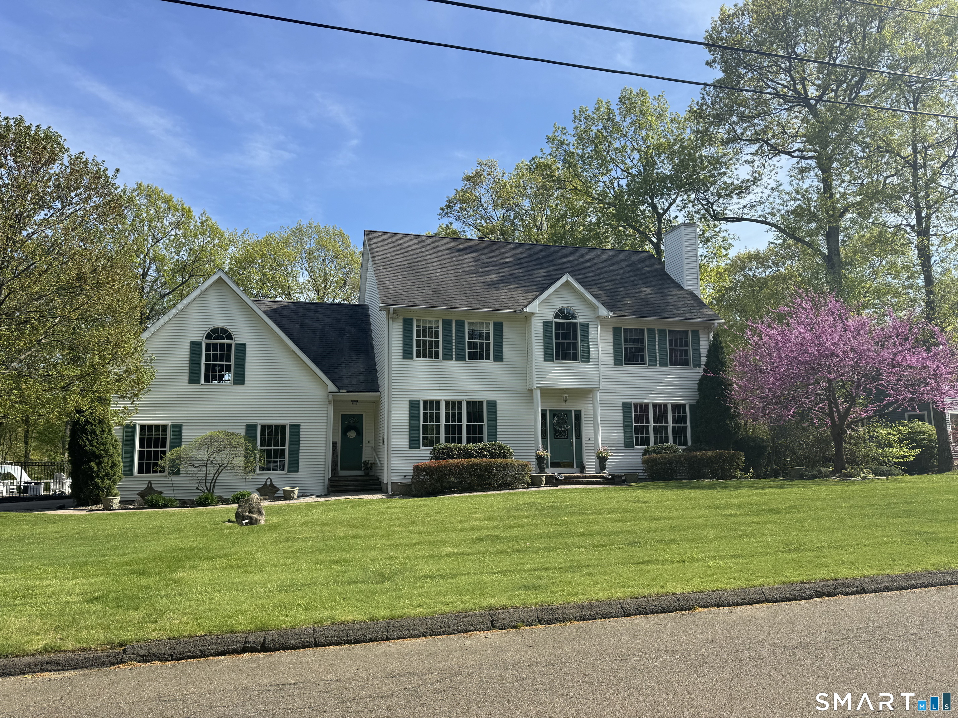 37 Oakwood Lane