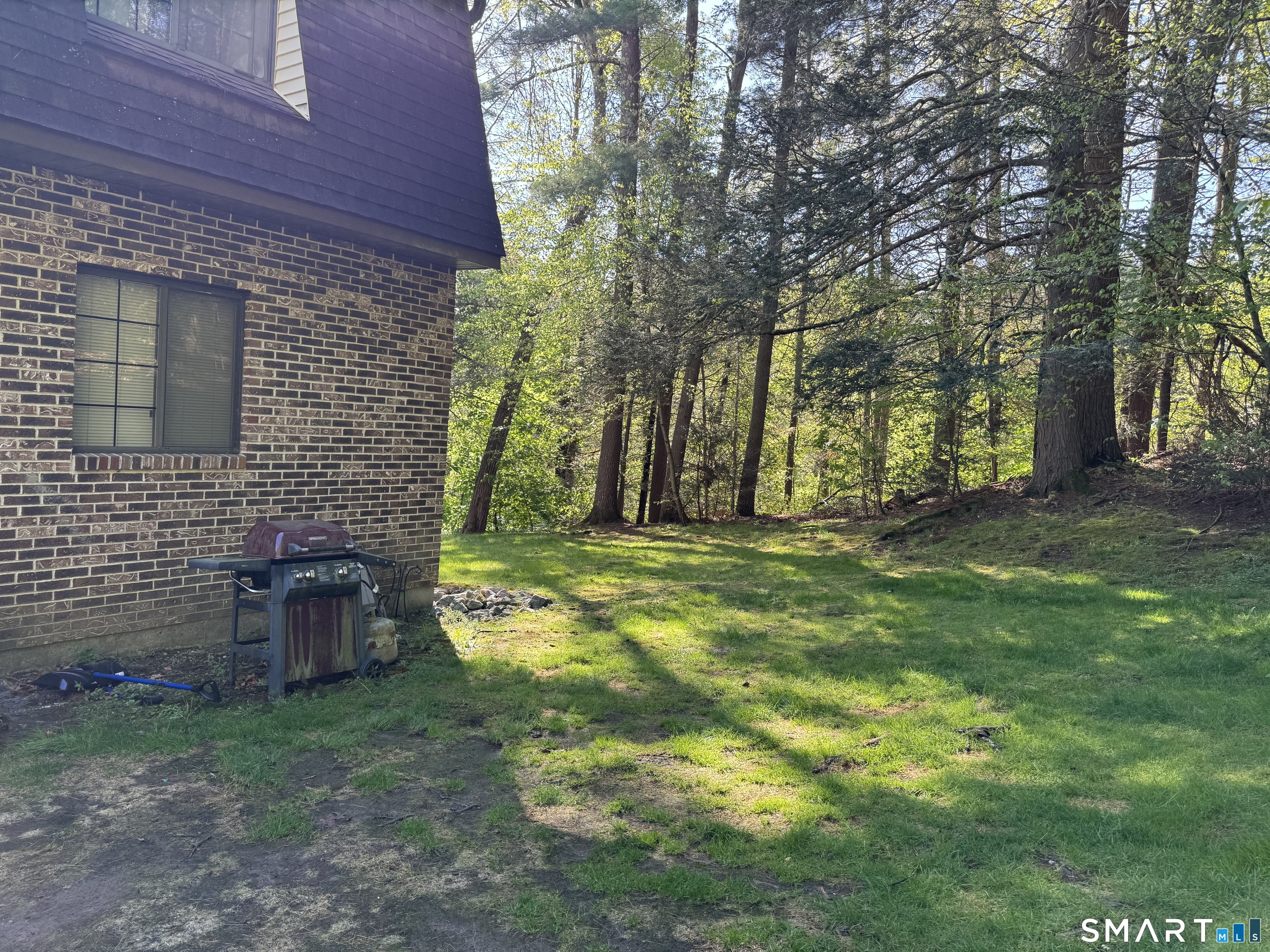 143 Pine Hill Road 2E