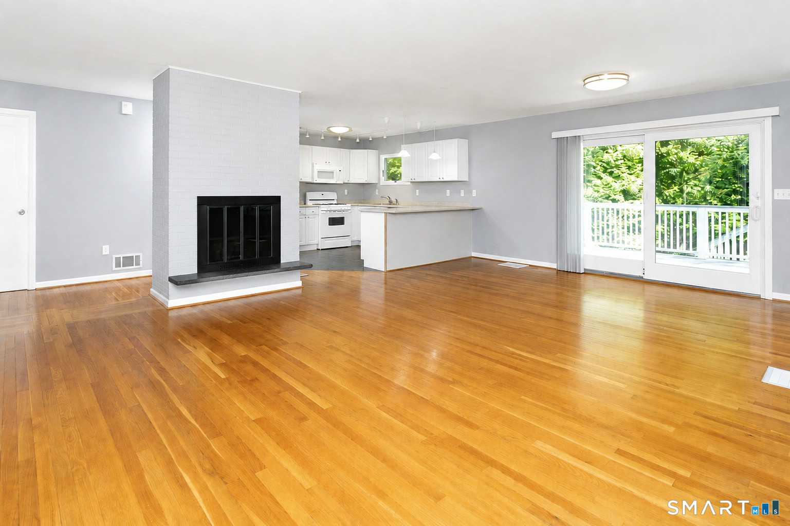 5 Wakerobin Road