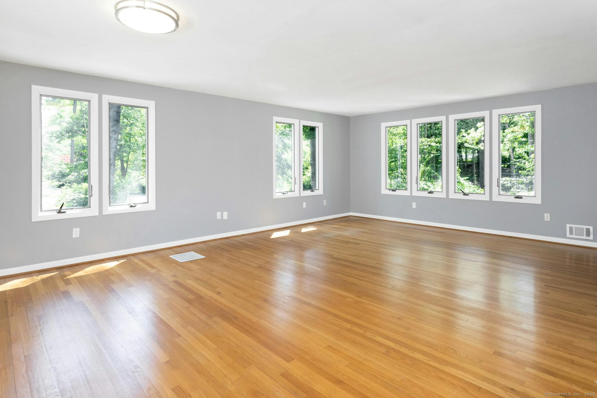 5 Wakerobin Road