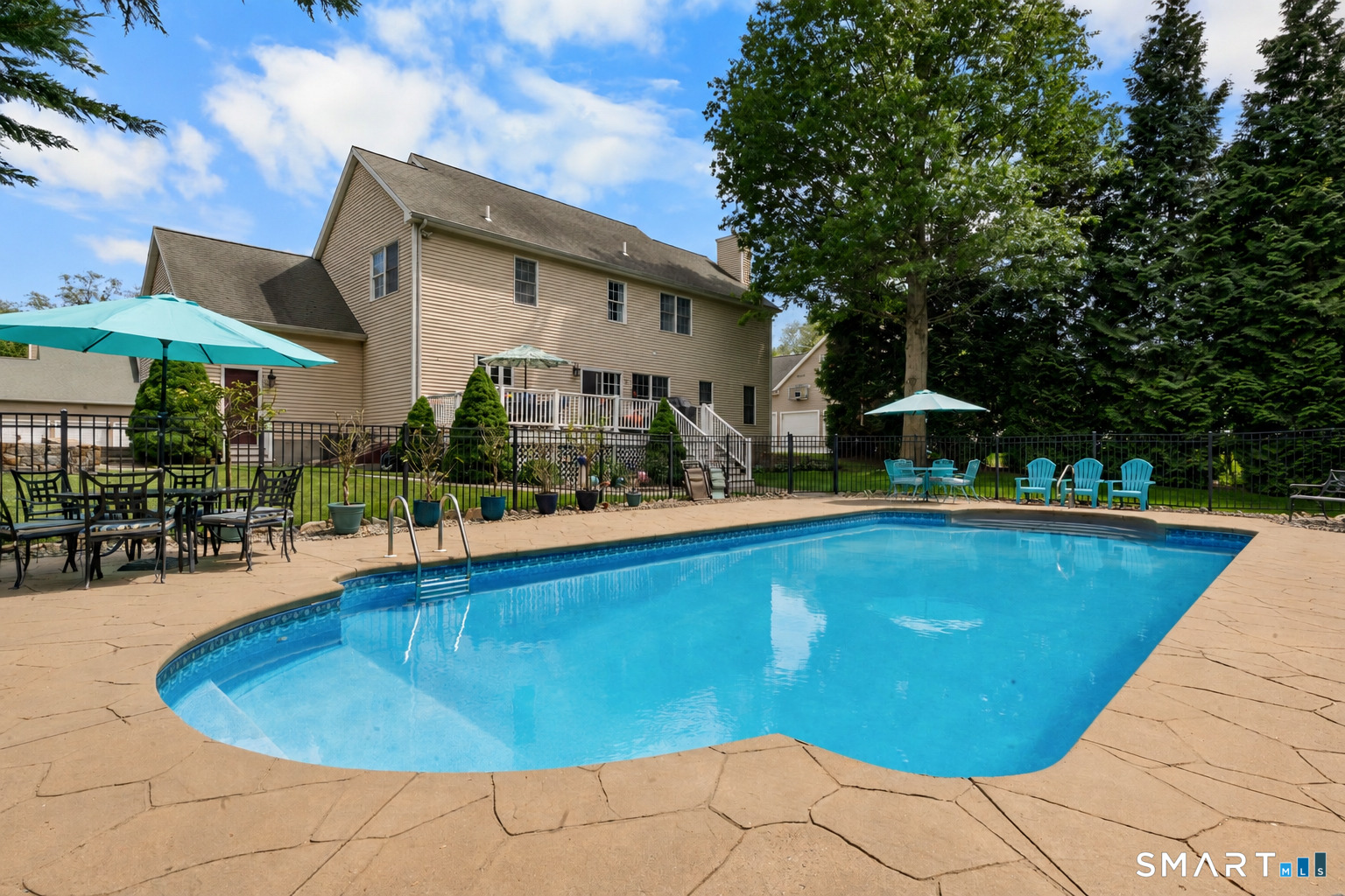 34 River Highlands Drive