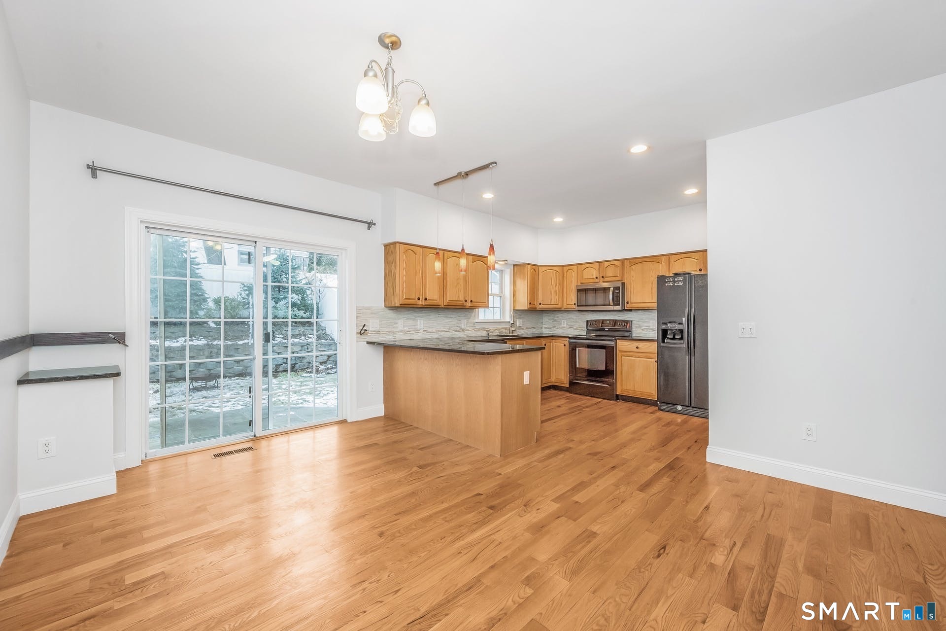 806 Hope Street 2