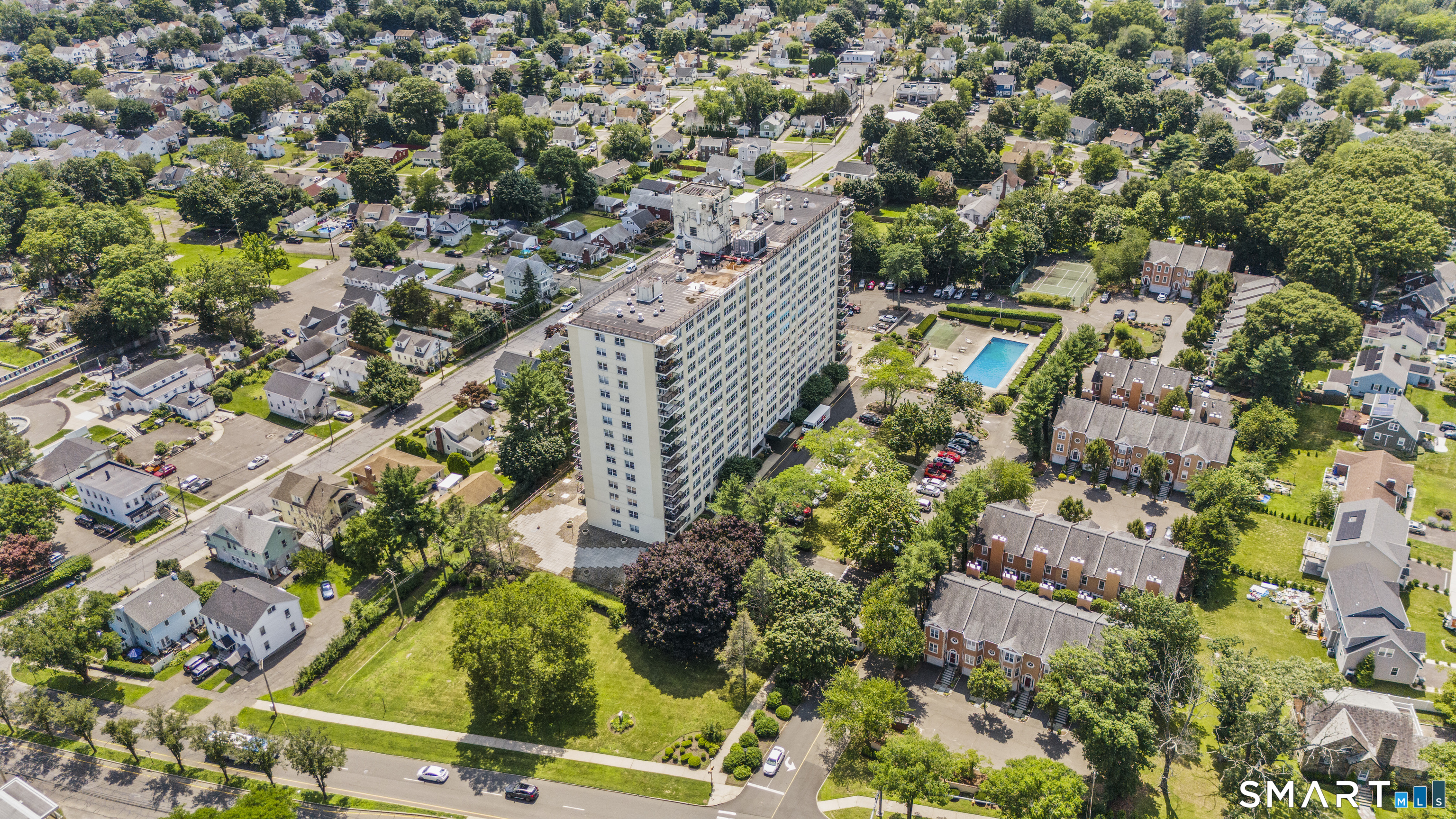 2625 Park Avenue Unit: 11F