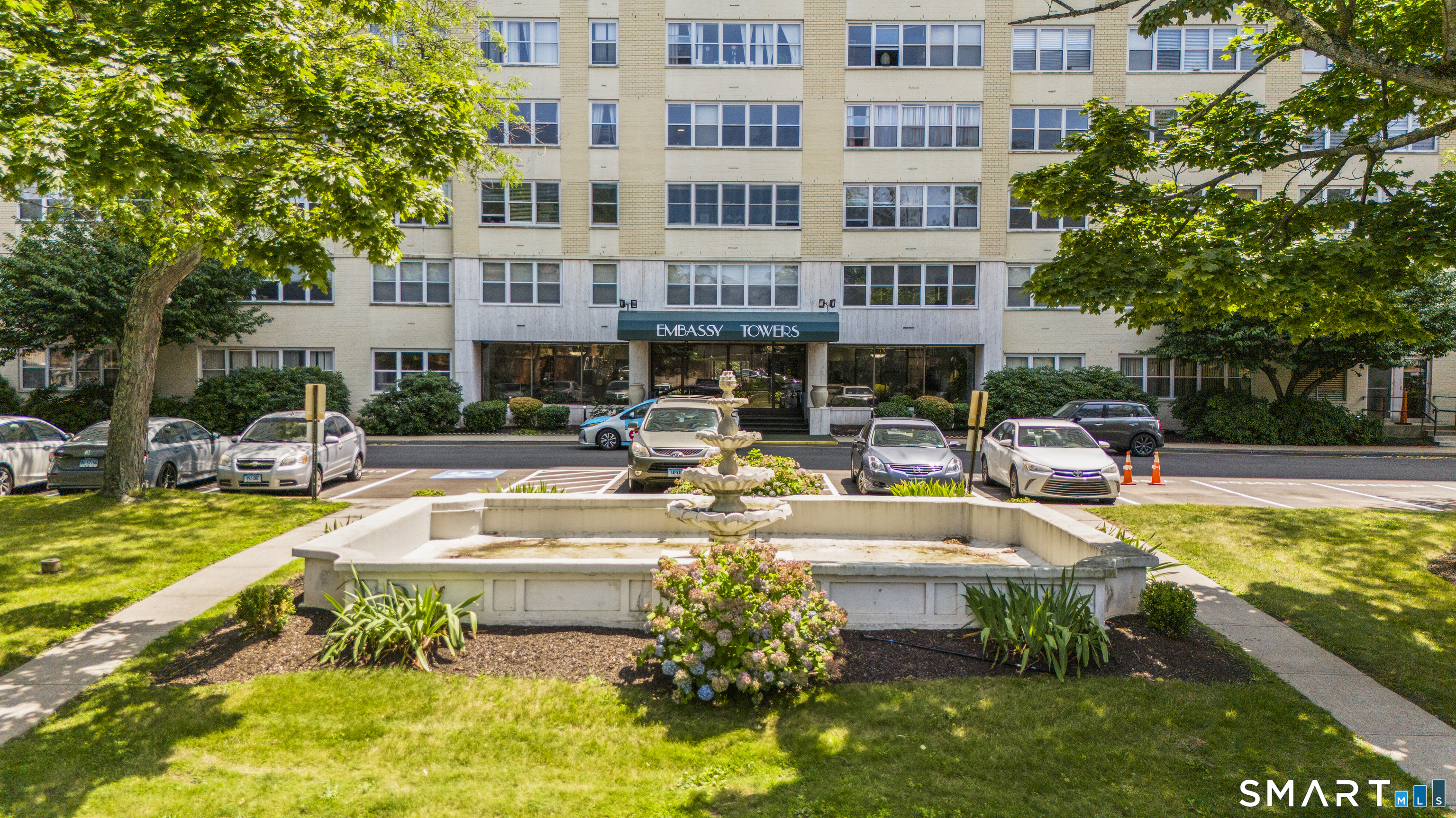 2625 Park Avenue Unit: 11F