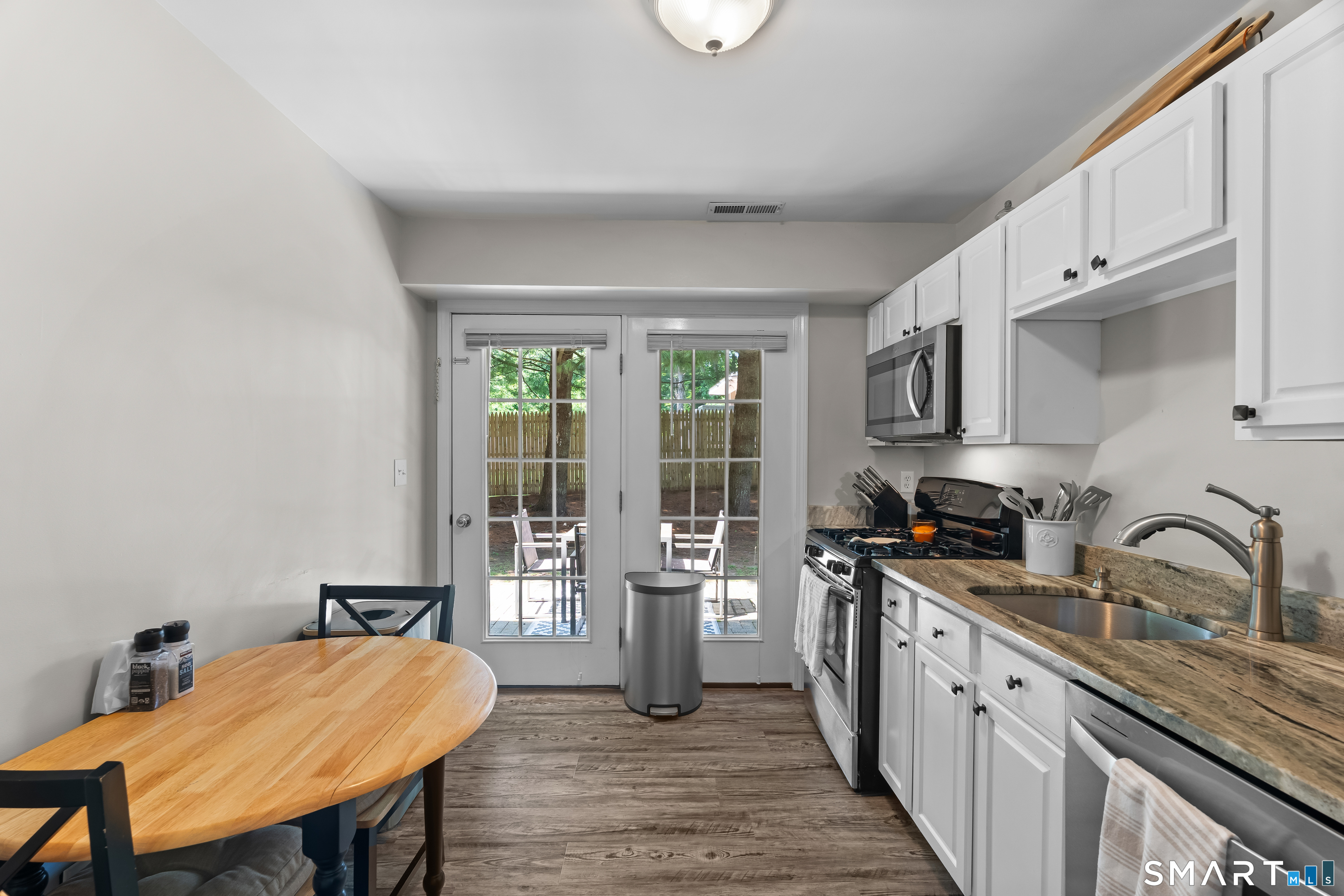 659 West Avenue Unit: 1