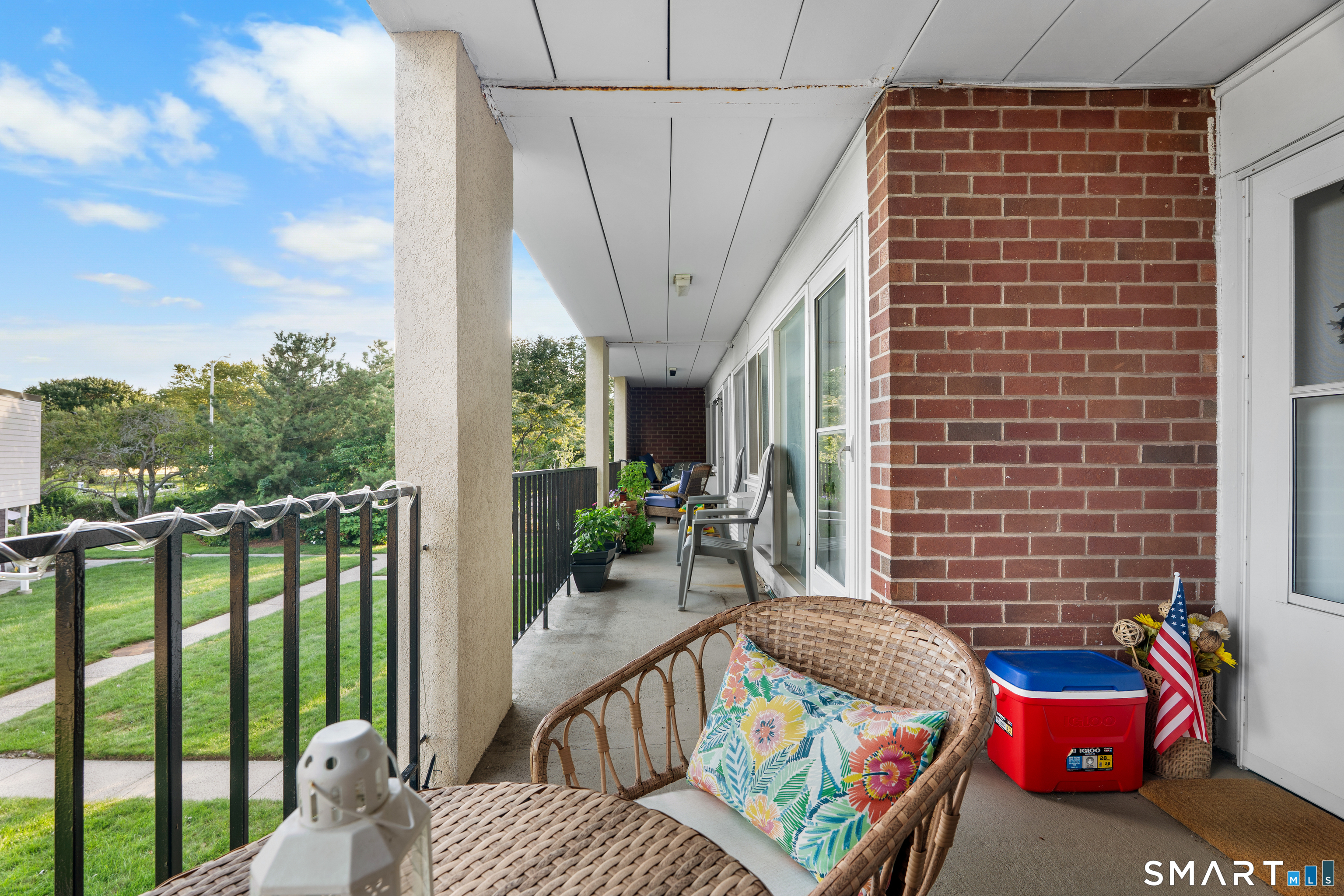 275 West Walk Unit: 275