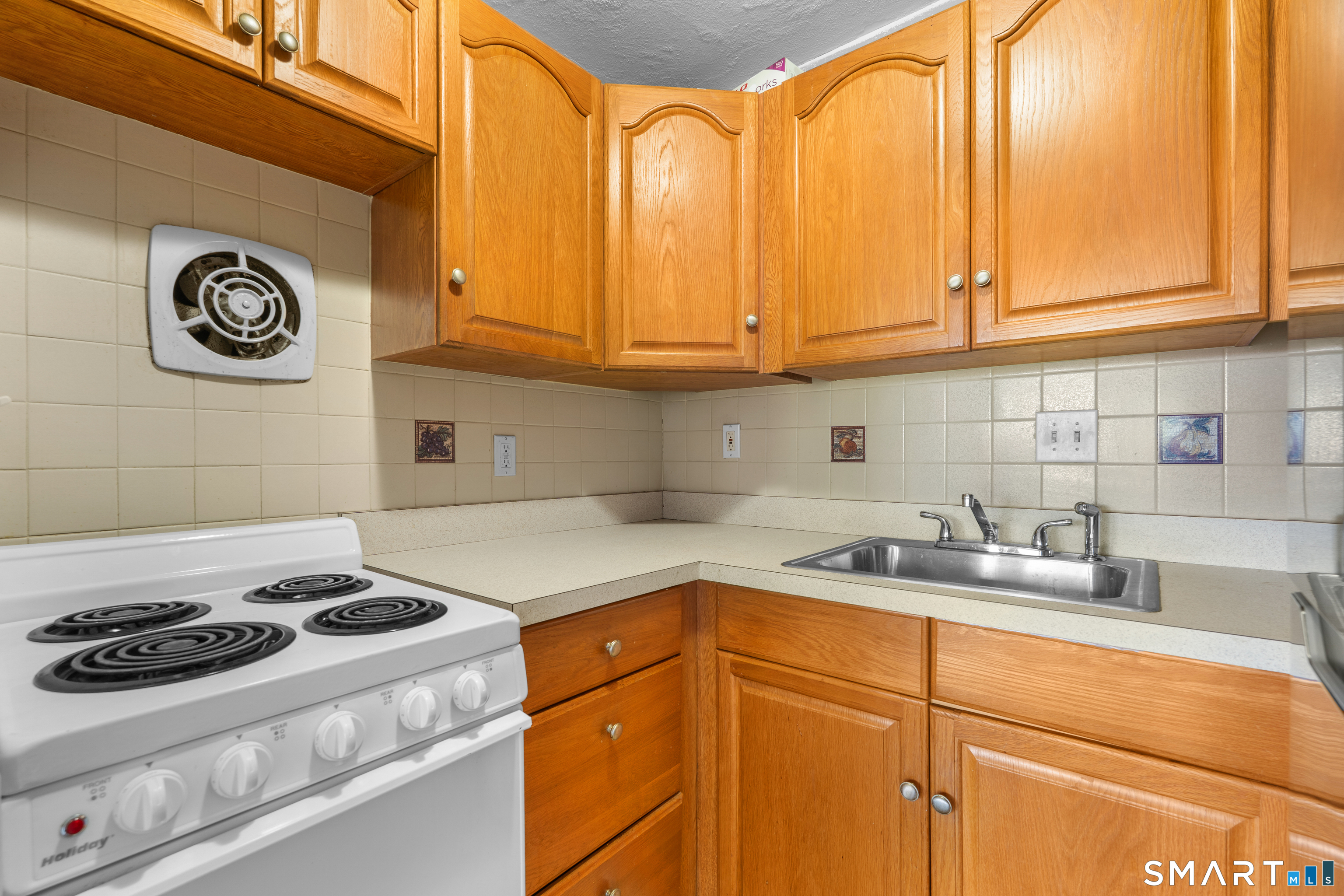 275 West Walk Unit: 275