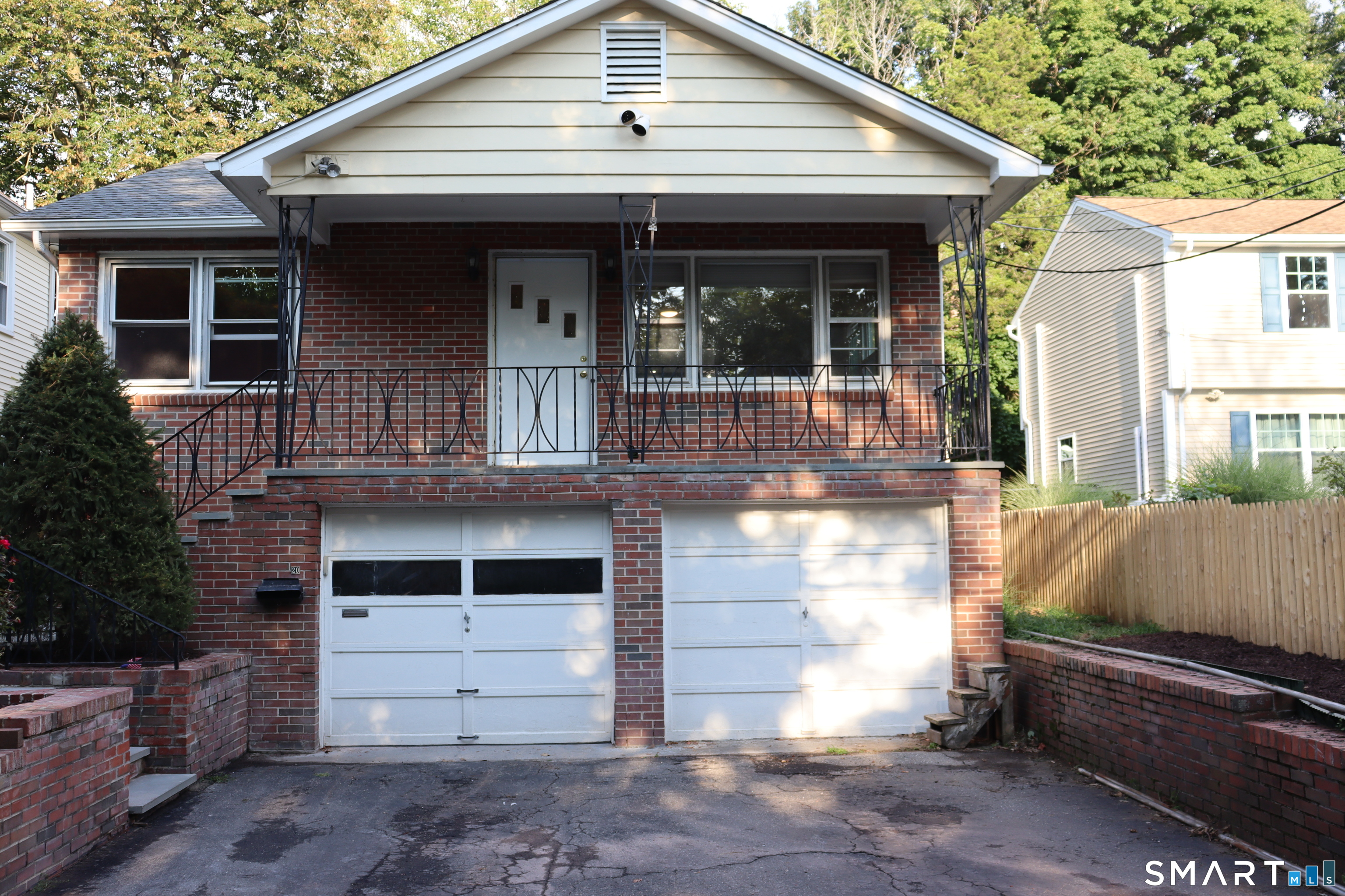 20 Davis Street