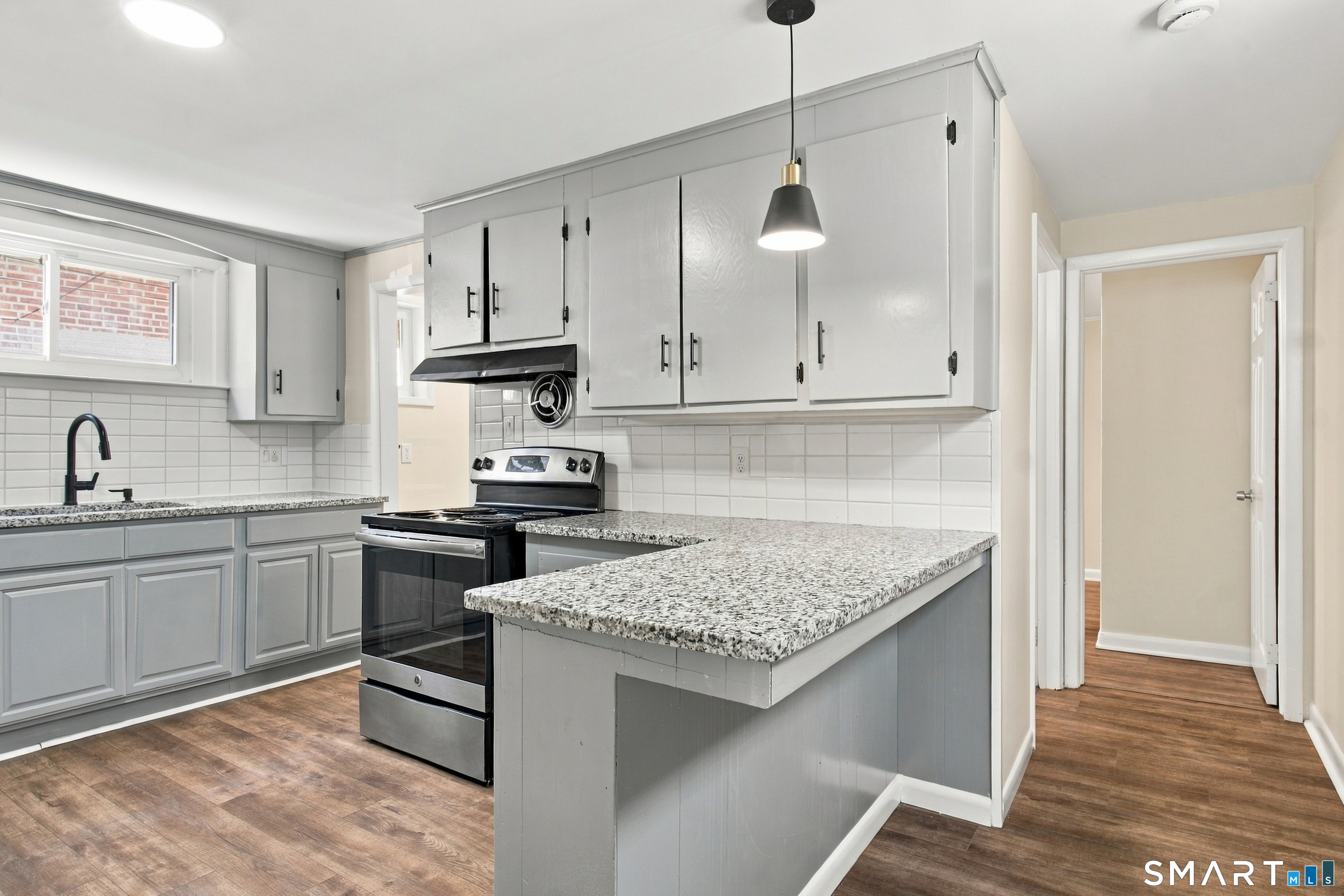 68 1/2 Lexington Avenue Unit: 1