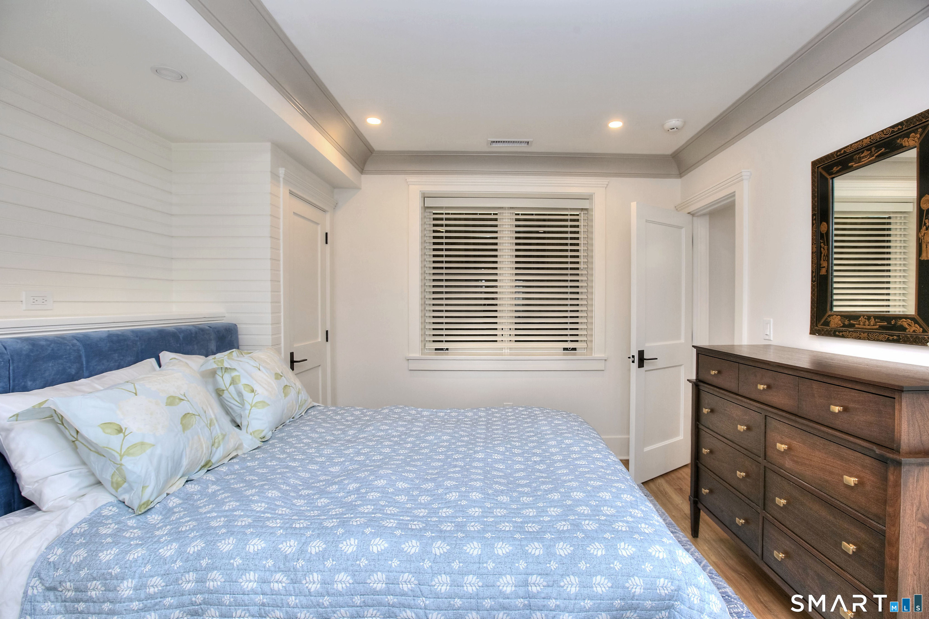 1180 Oldfield Road
