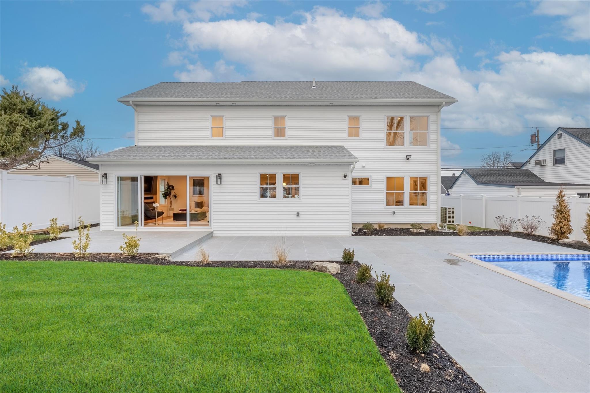 963 Mirabelle Avenue