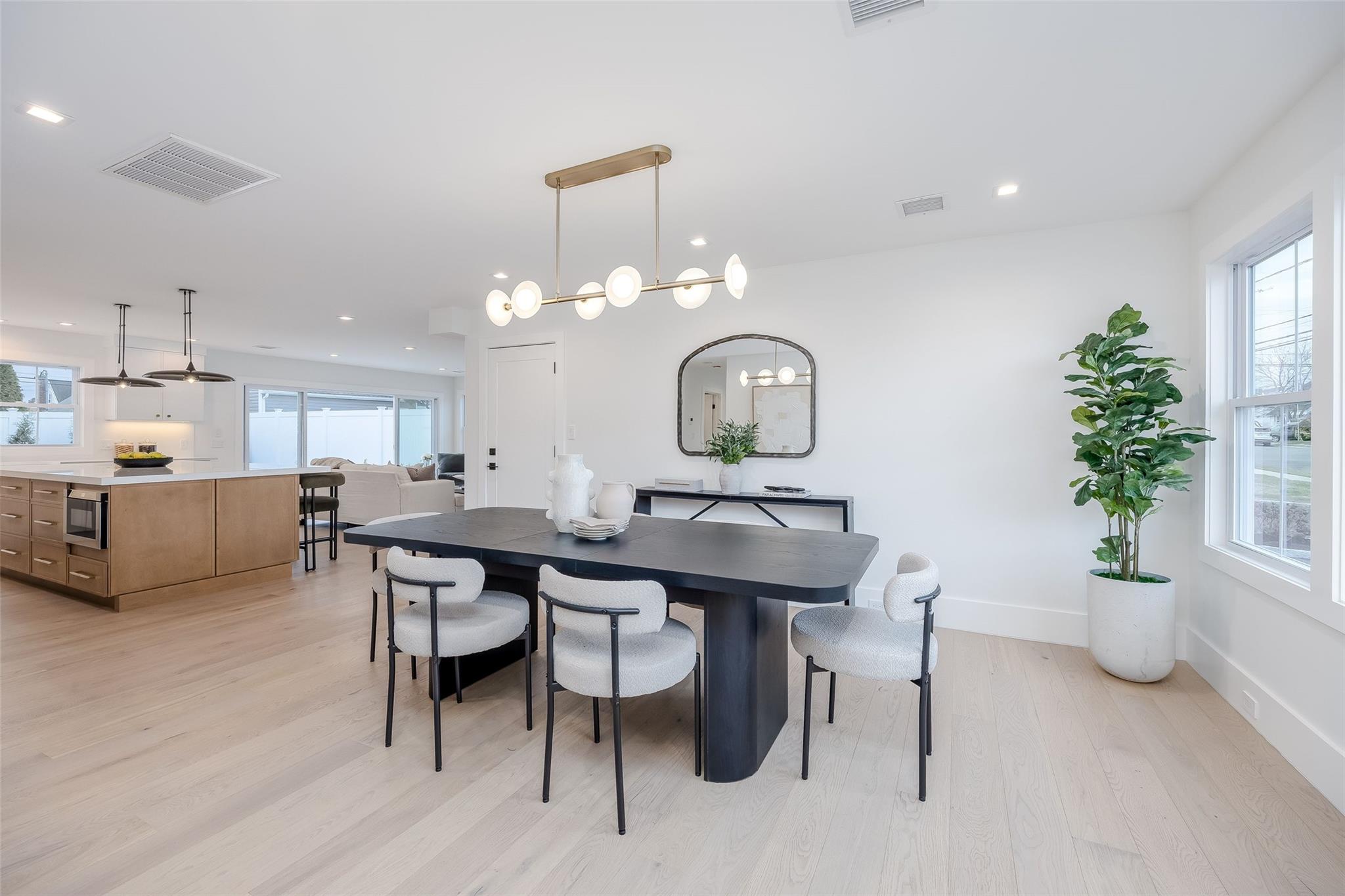 963 Mirabelle Avenue