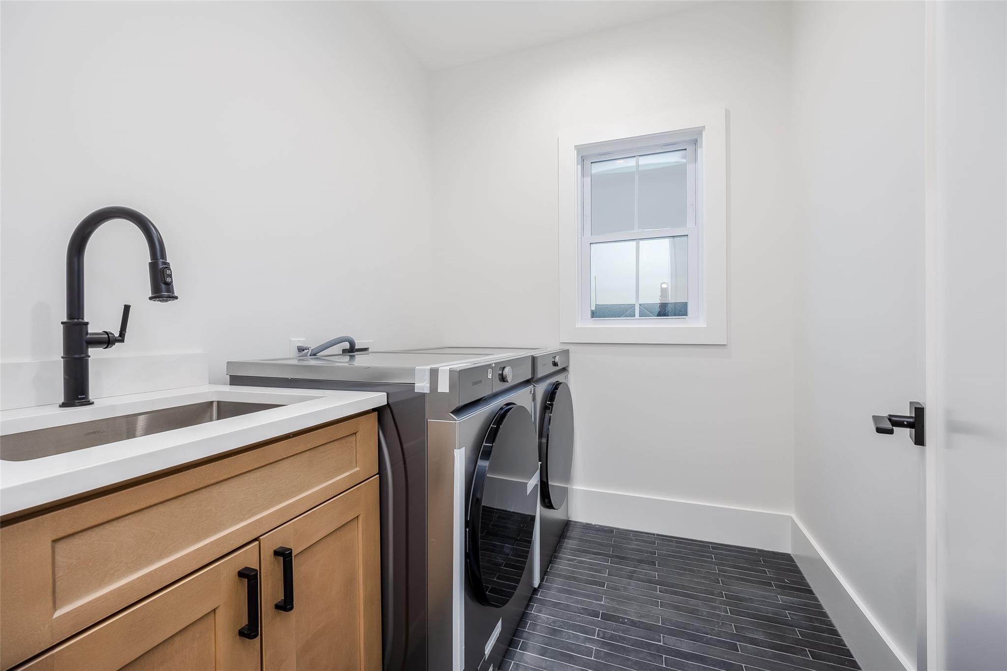 963 Mirabelle Avenue