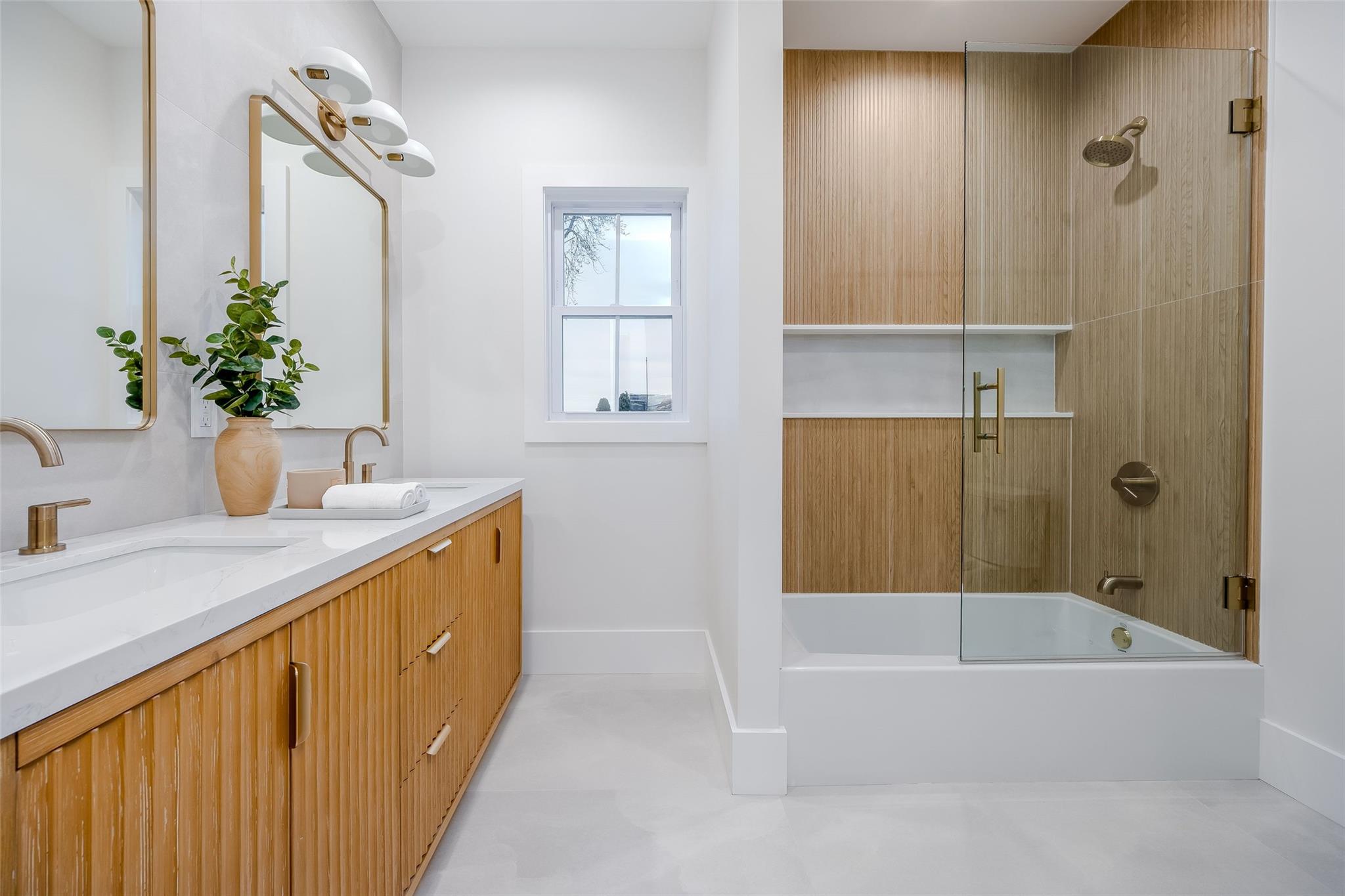 963 Mirabelle Avenue