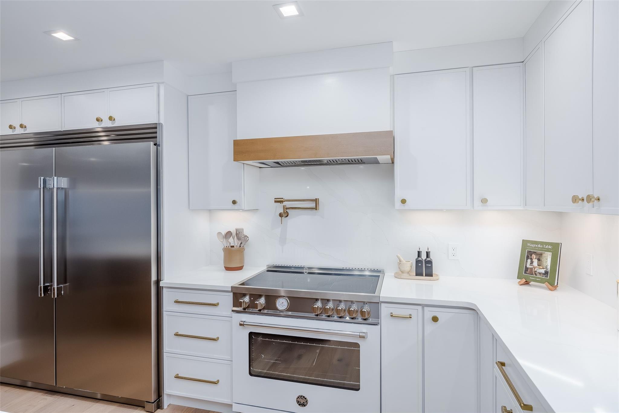 963 Mirabelle Avenue