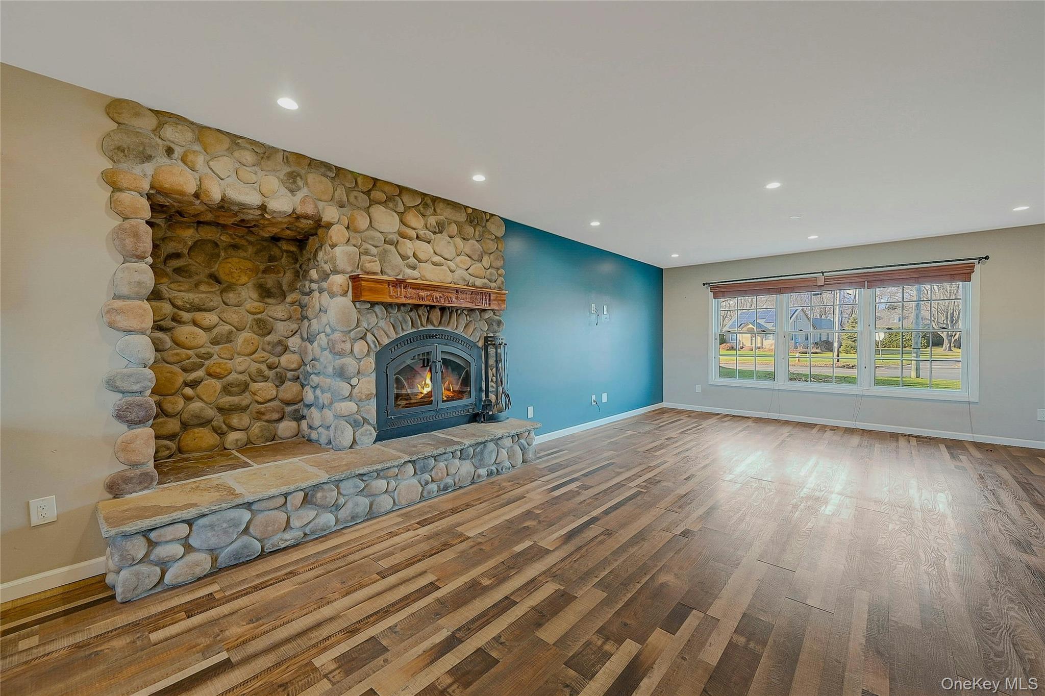 1727 Main Road