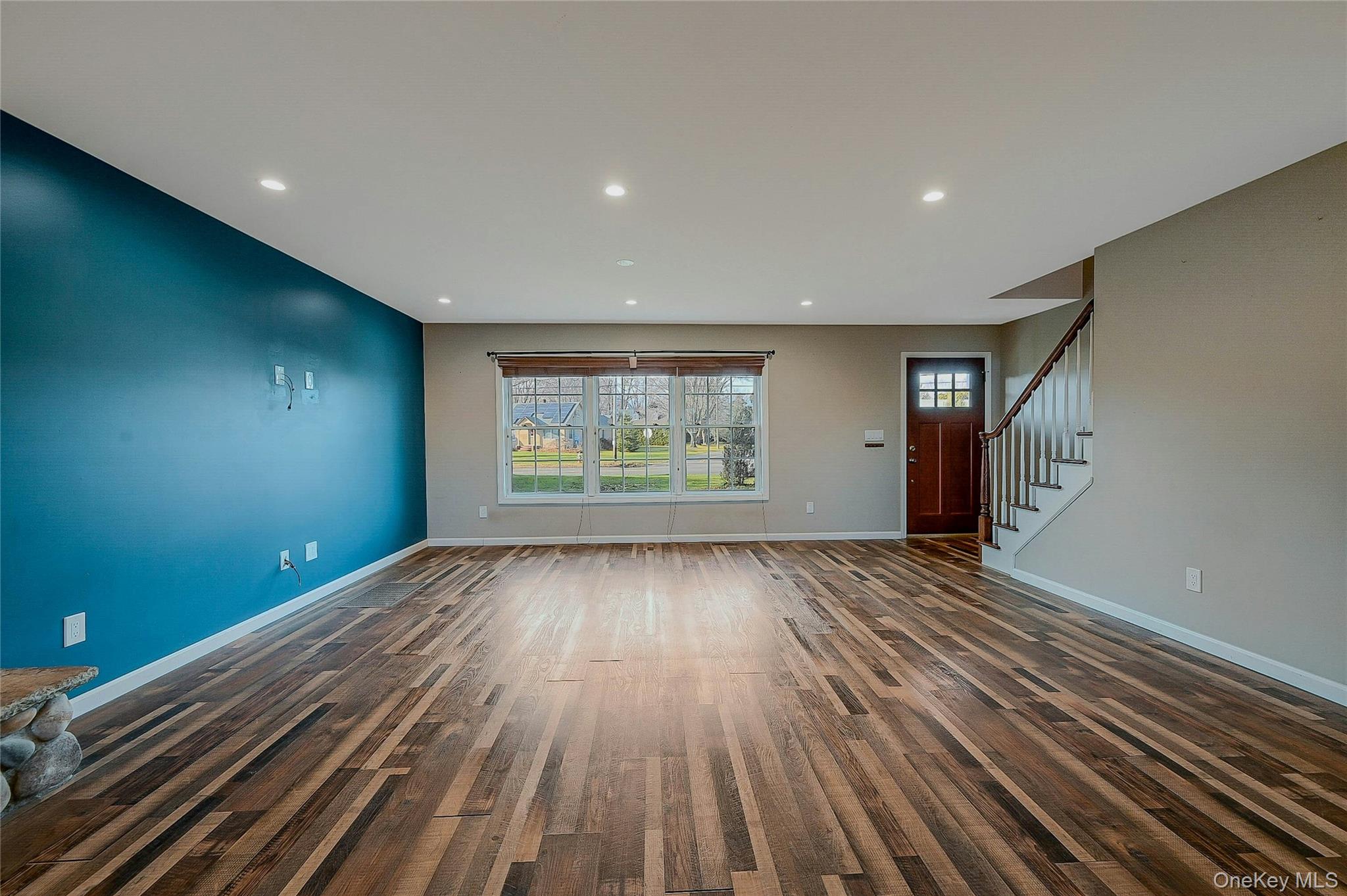 1727 Main Road