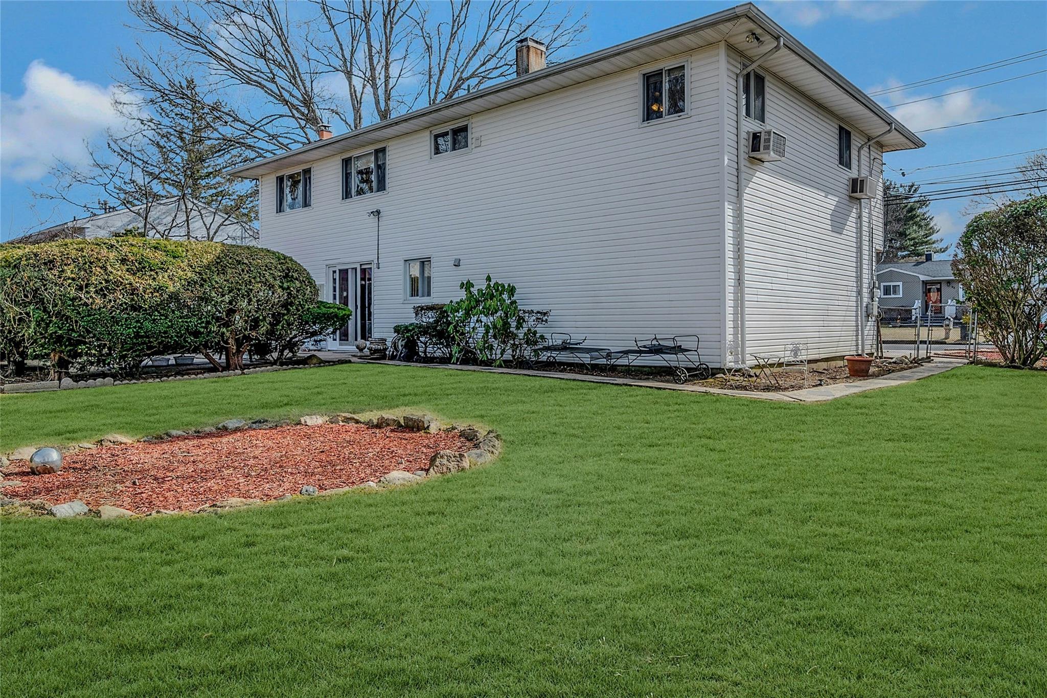97 Sammis Avenue