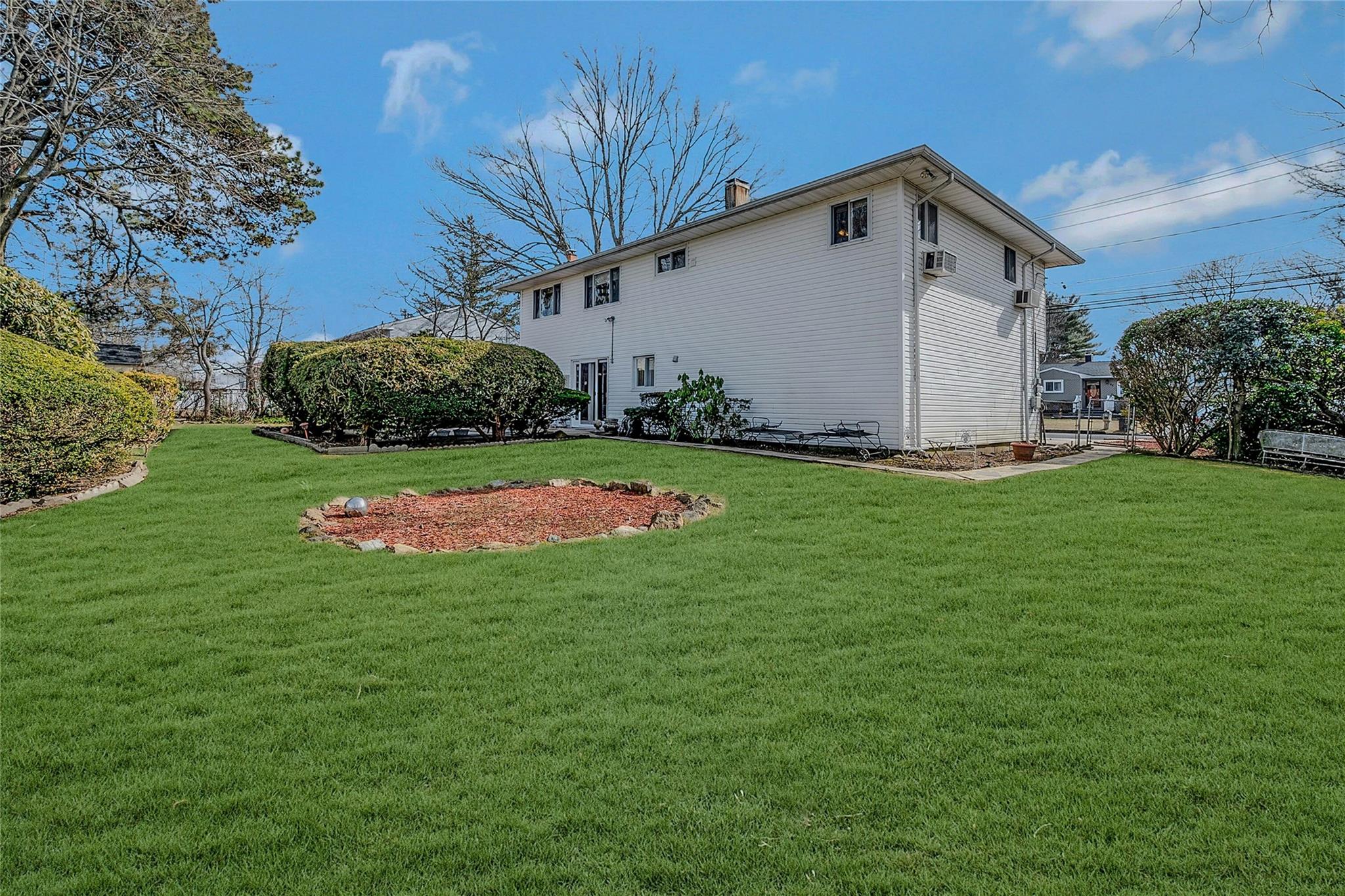 97 Sammis Avenue