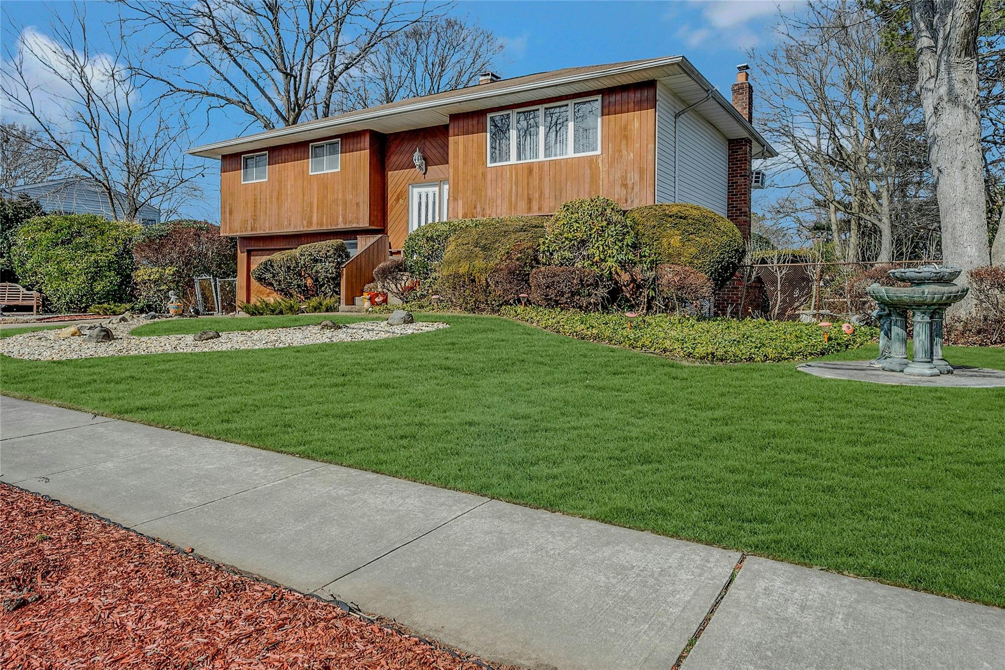 97 Sammis Avenue