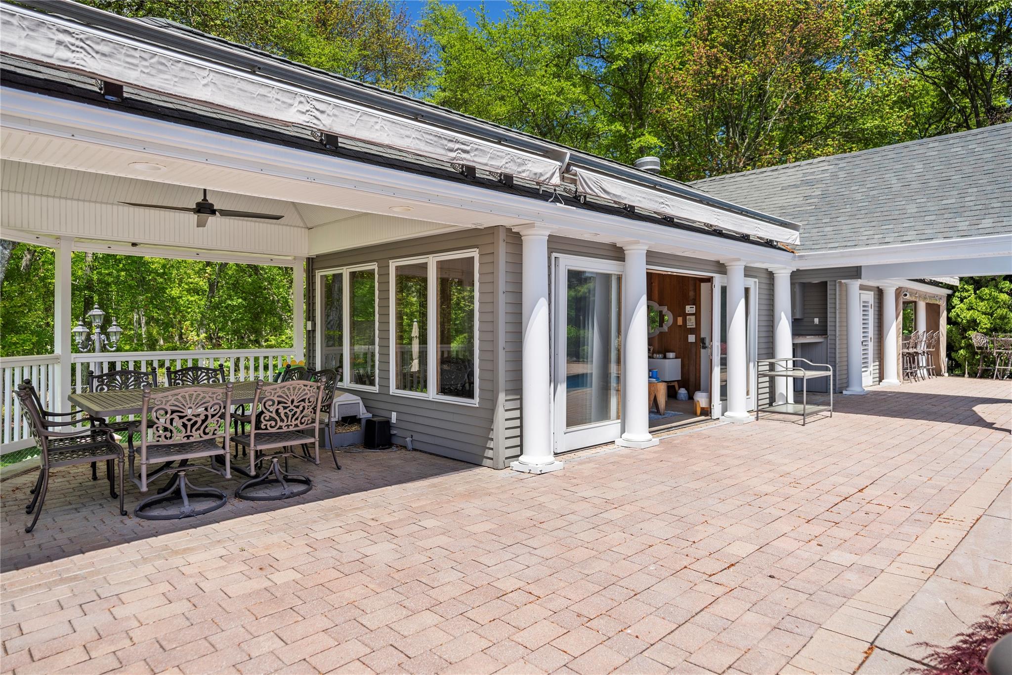 10 Crick Holly Lane