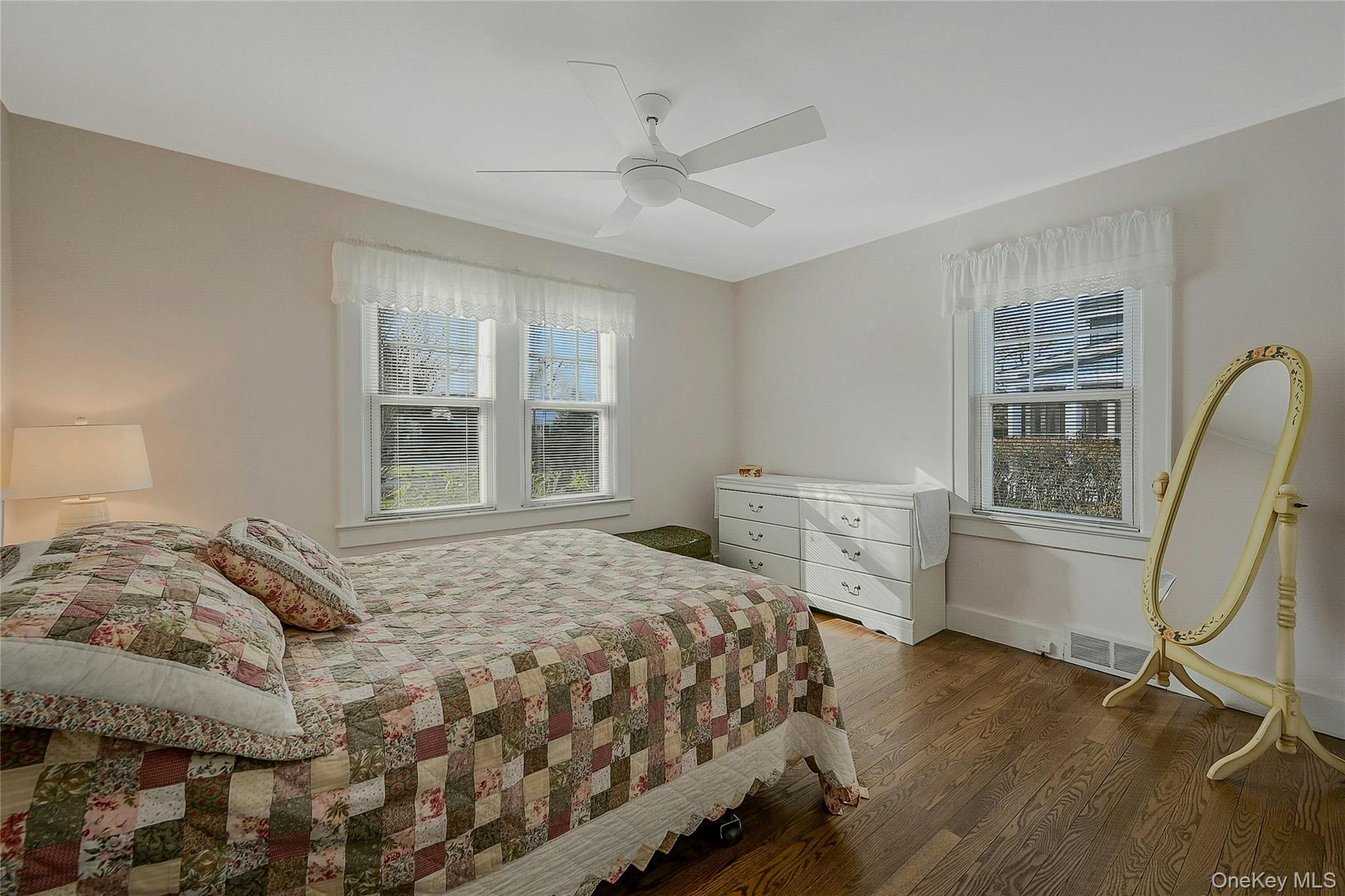 425 Old Shipyard Lane