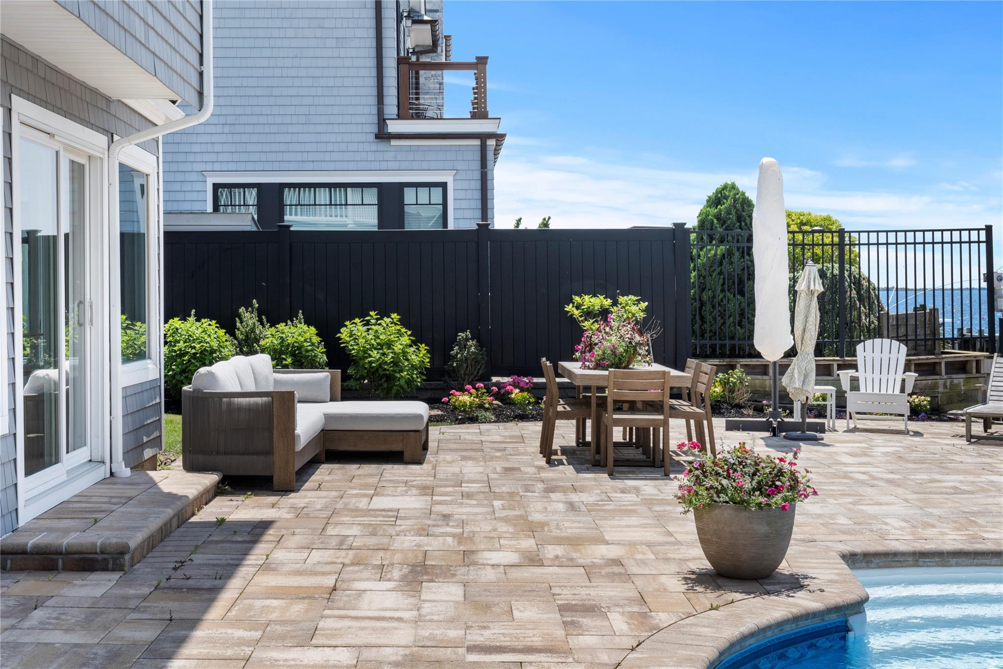 22 Viking Drive