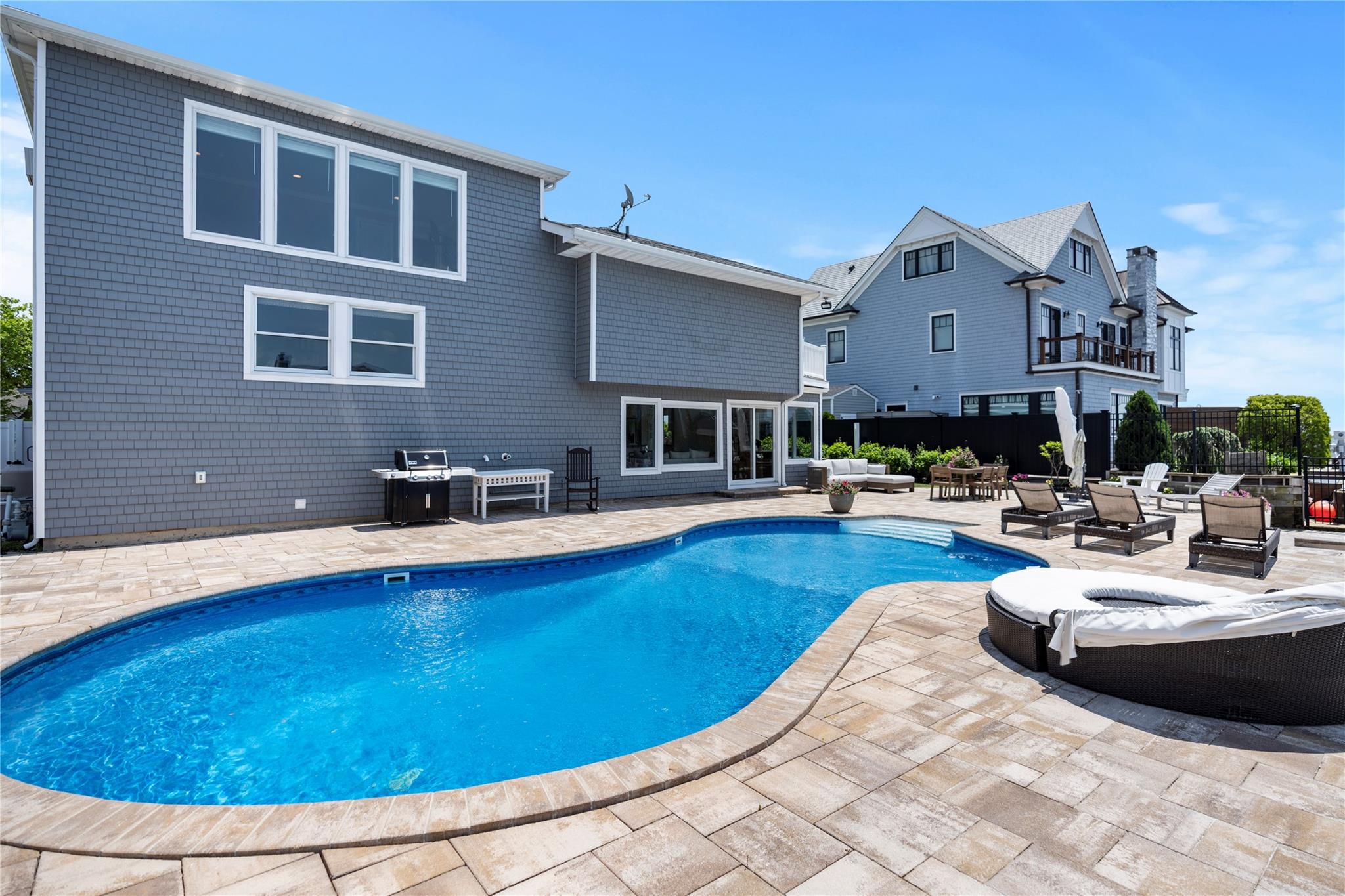 22 Viking Drive