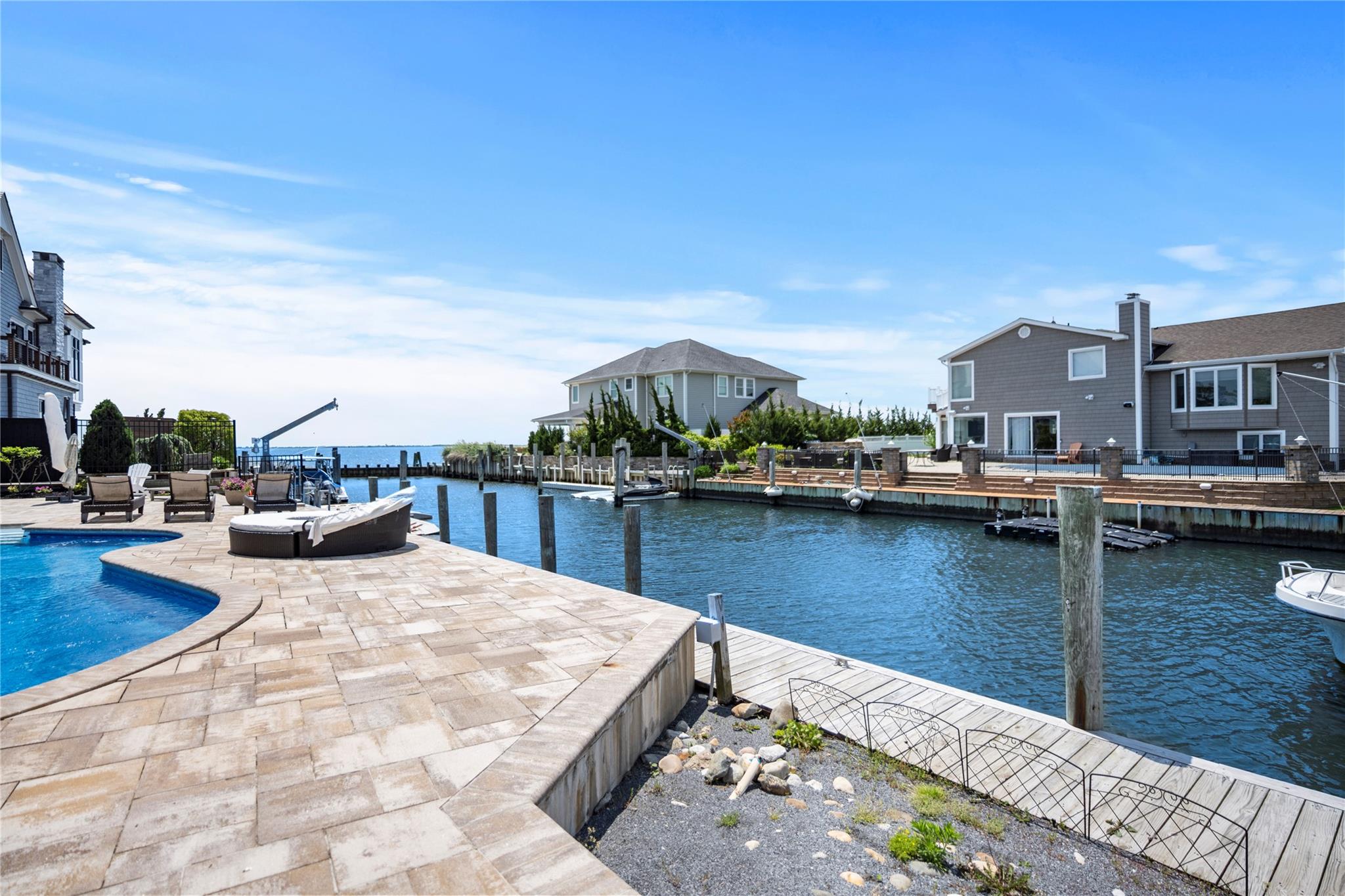 22 Viking Drive