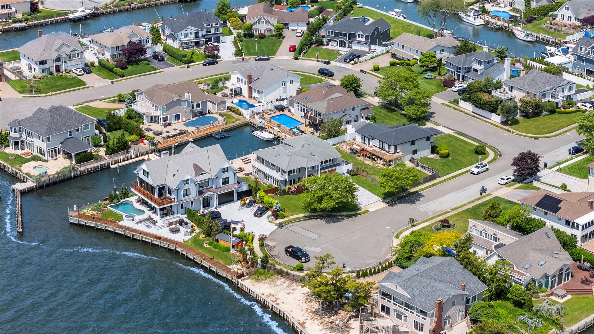 22 Viking Drive