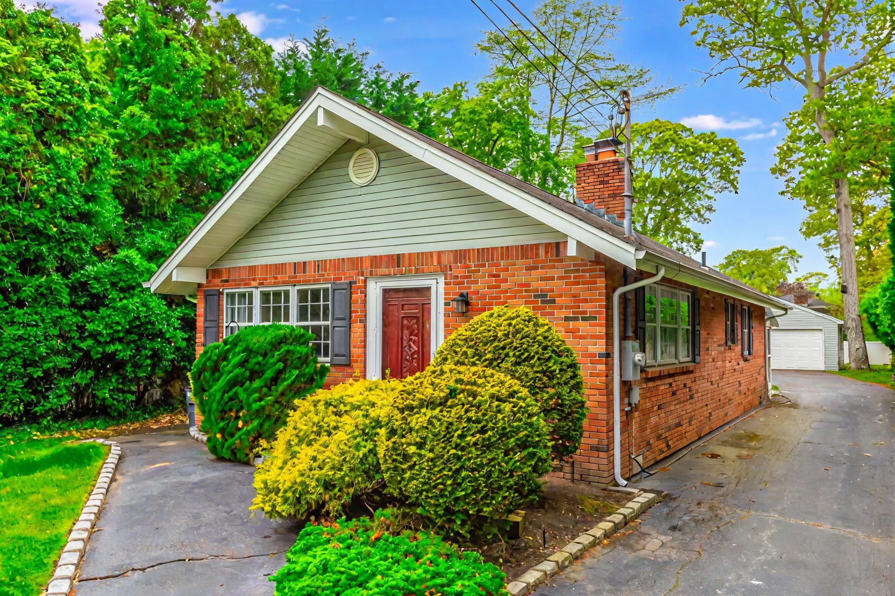 190 Vanderbilt Boulevard