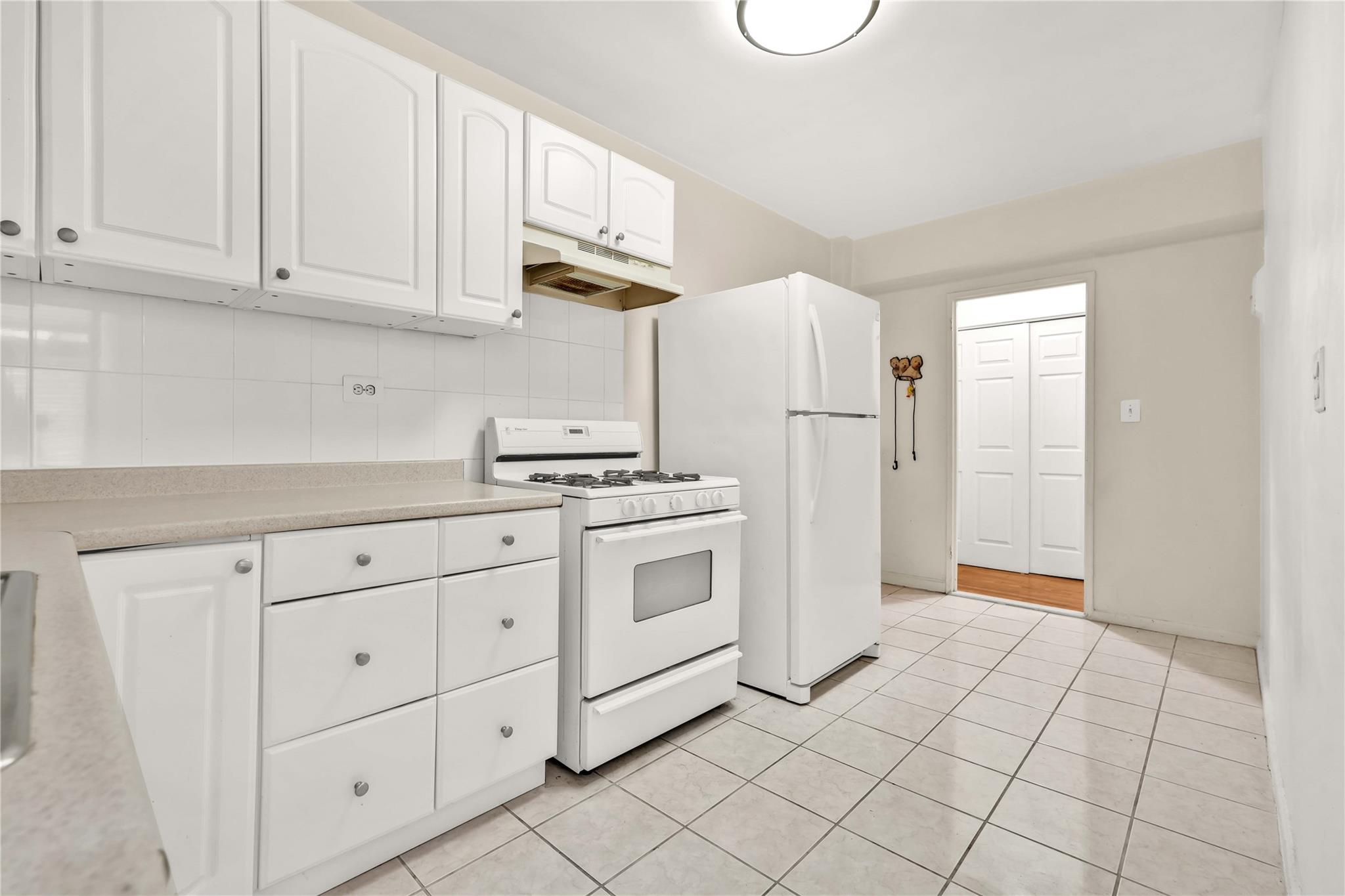 37-50 87th Street Unit: 4A