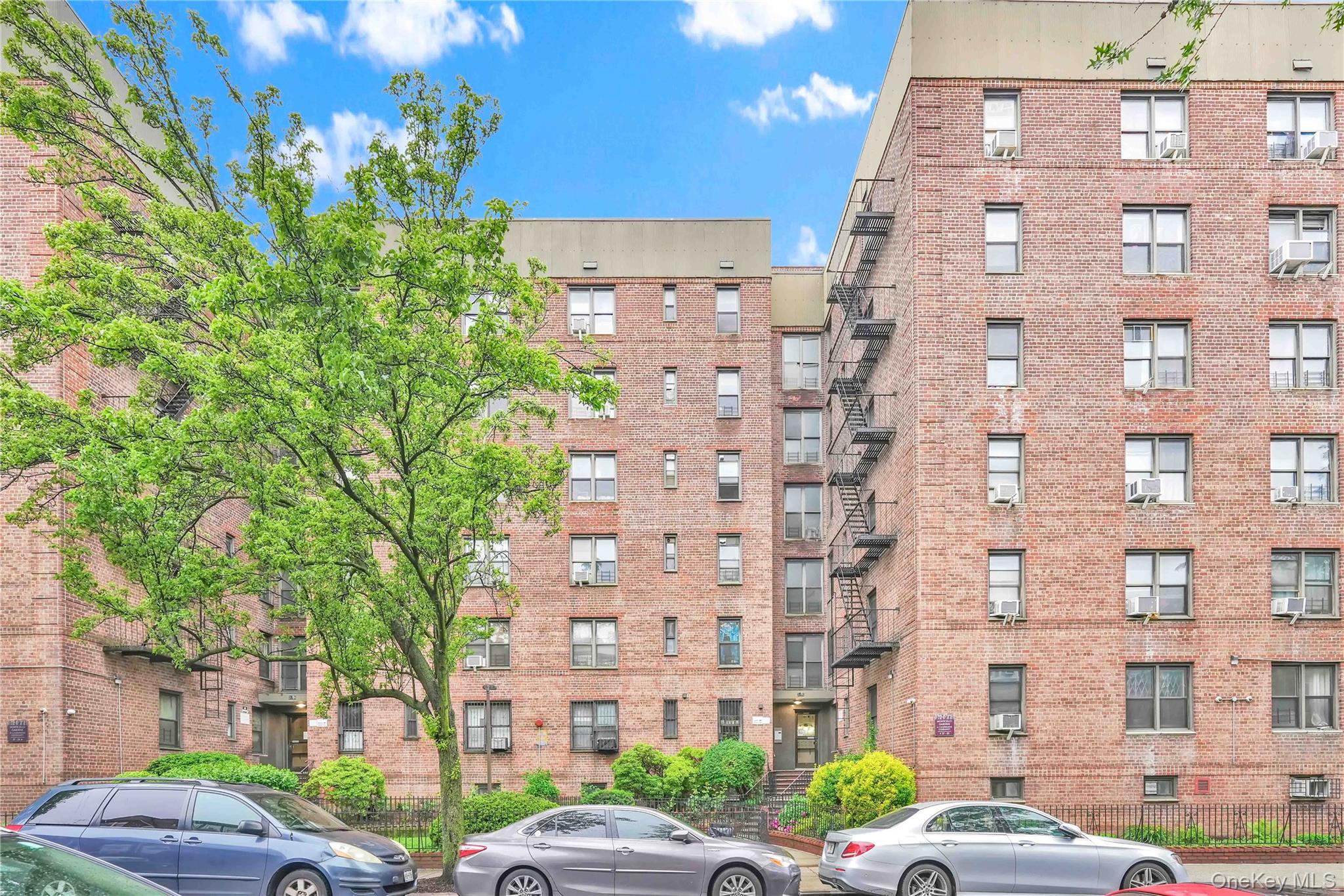 37-50 87th Street Unit: 4A
