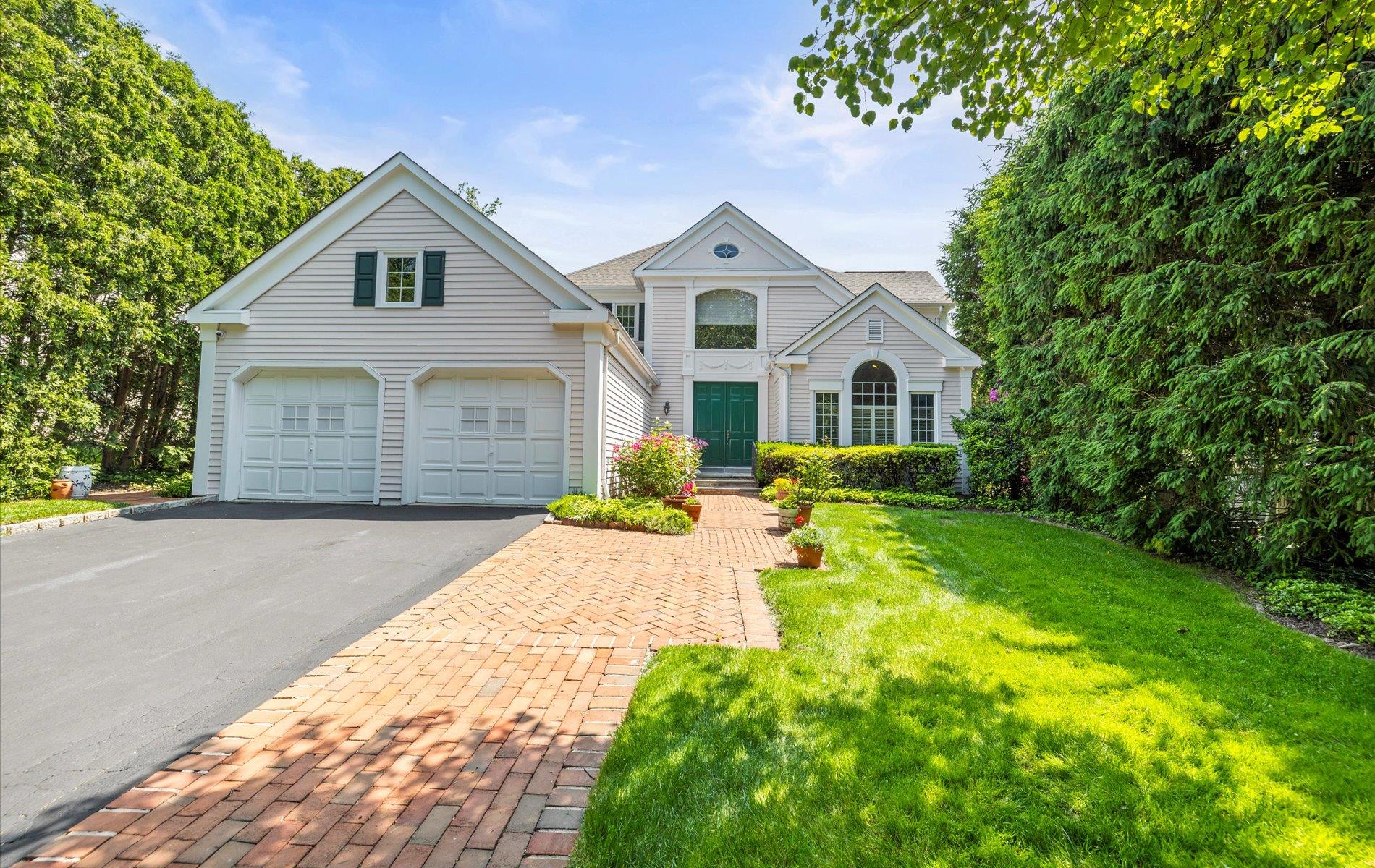 5 Hickory Court