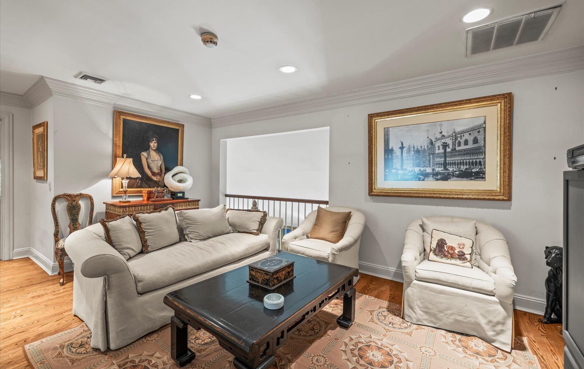 5 Hickory Court