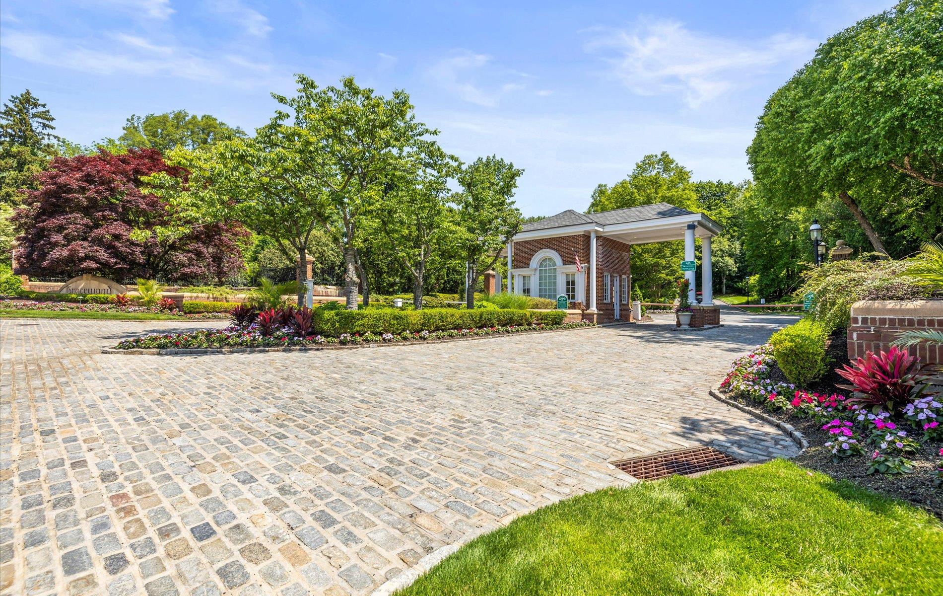 5 Hickory Court