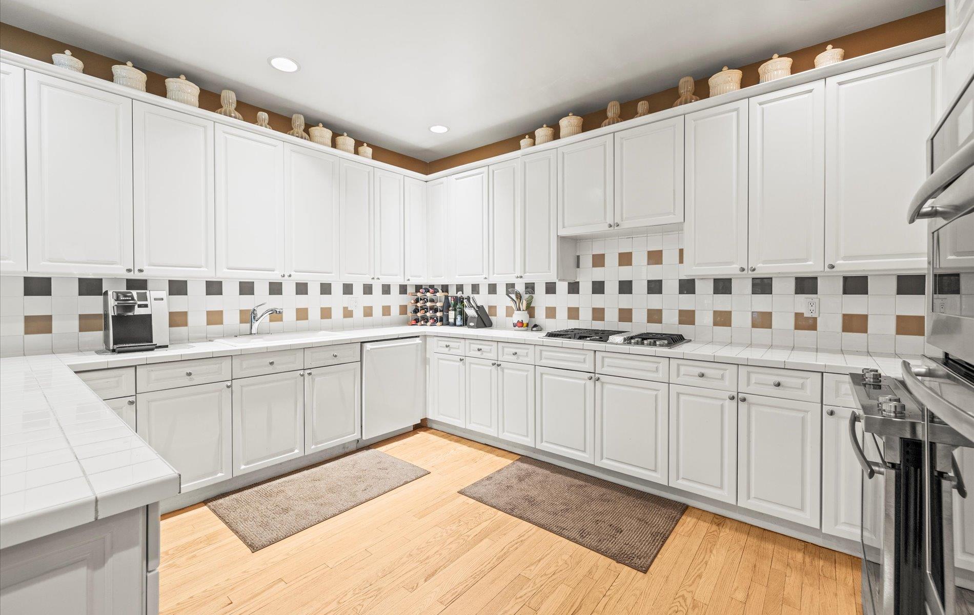 5 Hickory Court