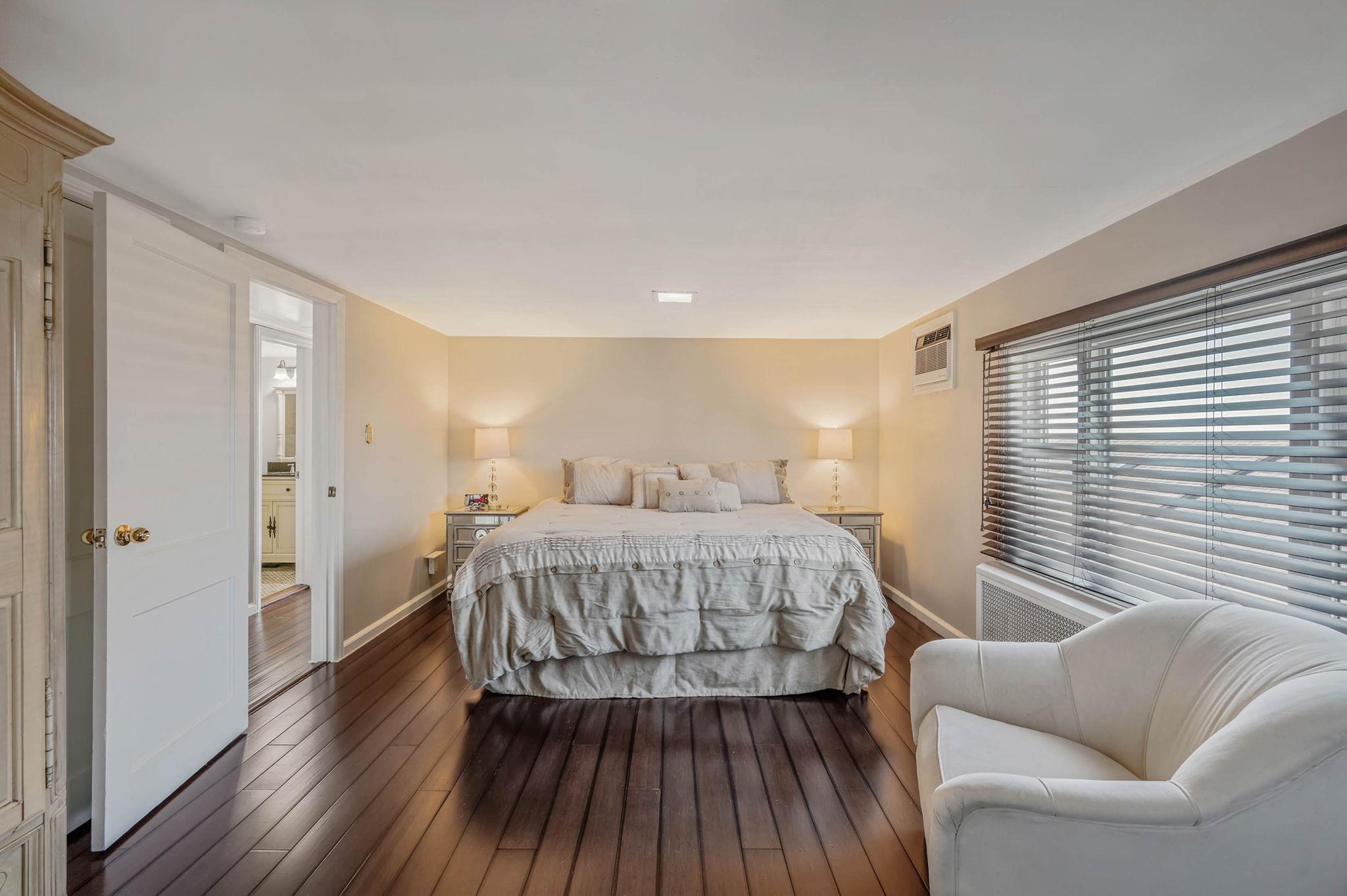 87 E Shore Drive