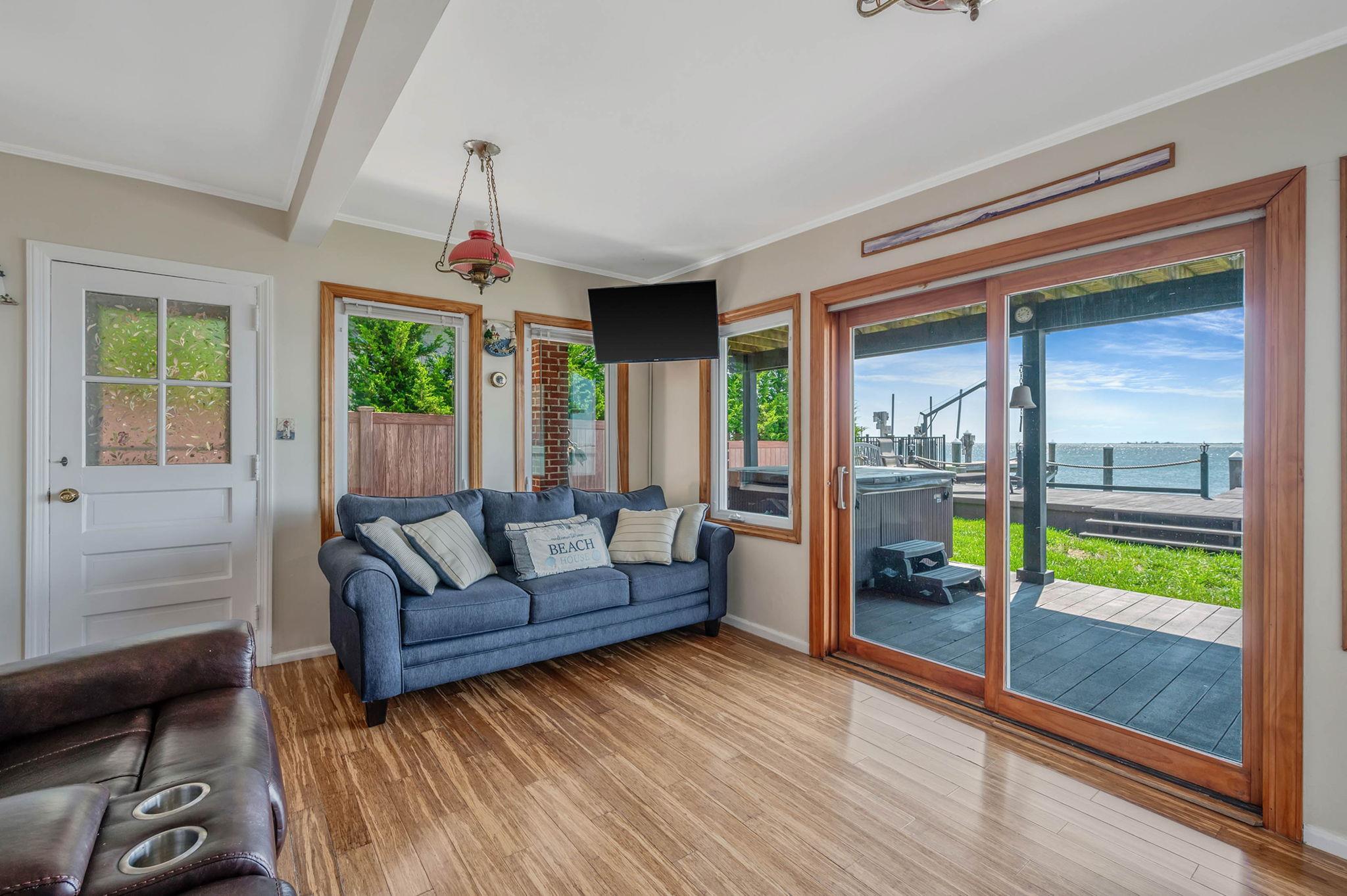 87 E Shore Drive