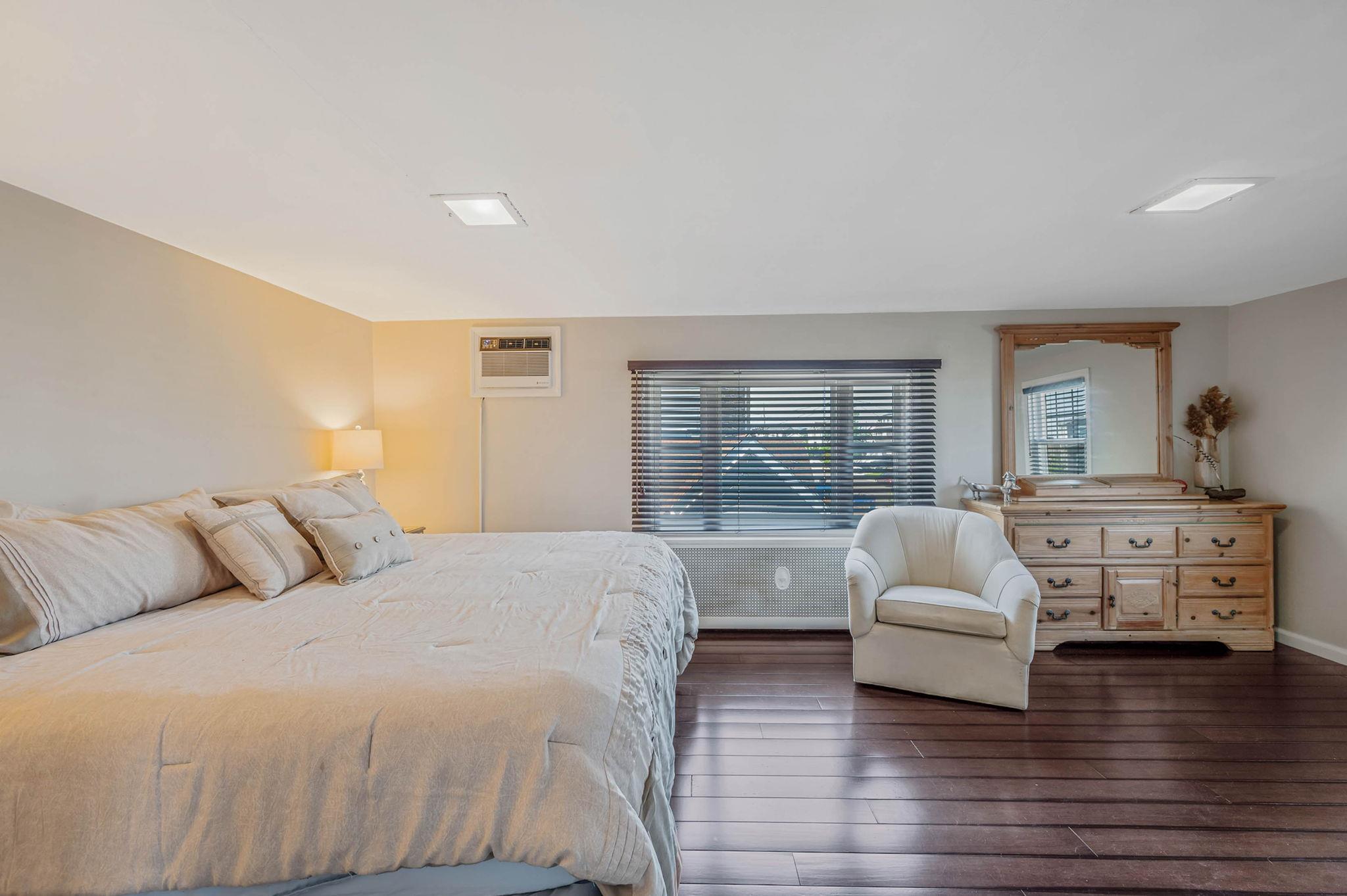 87 E Shore Drive