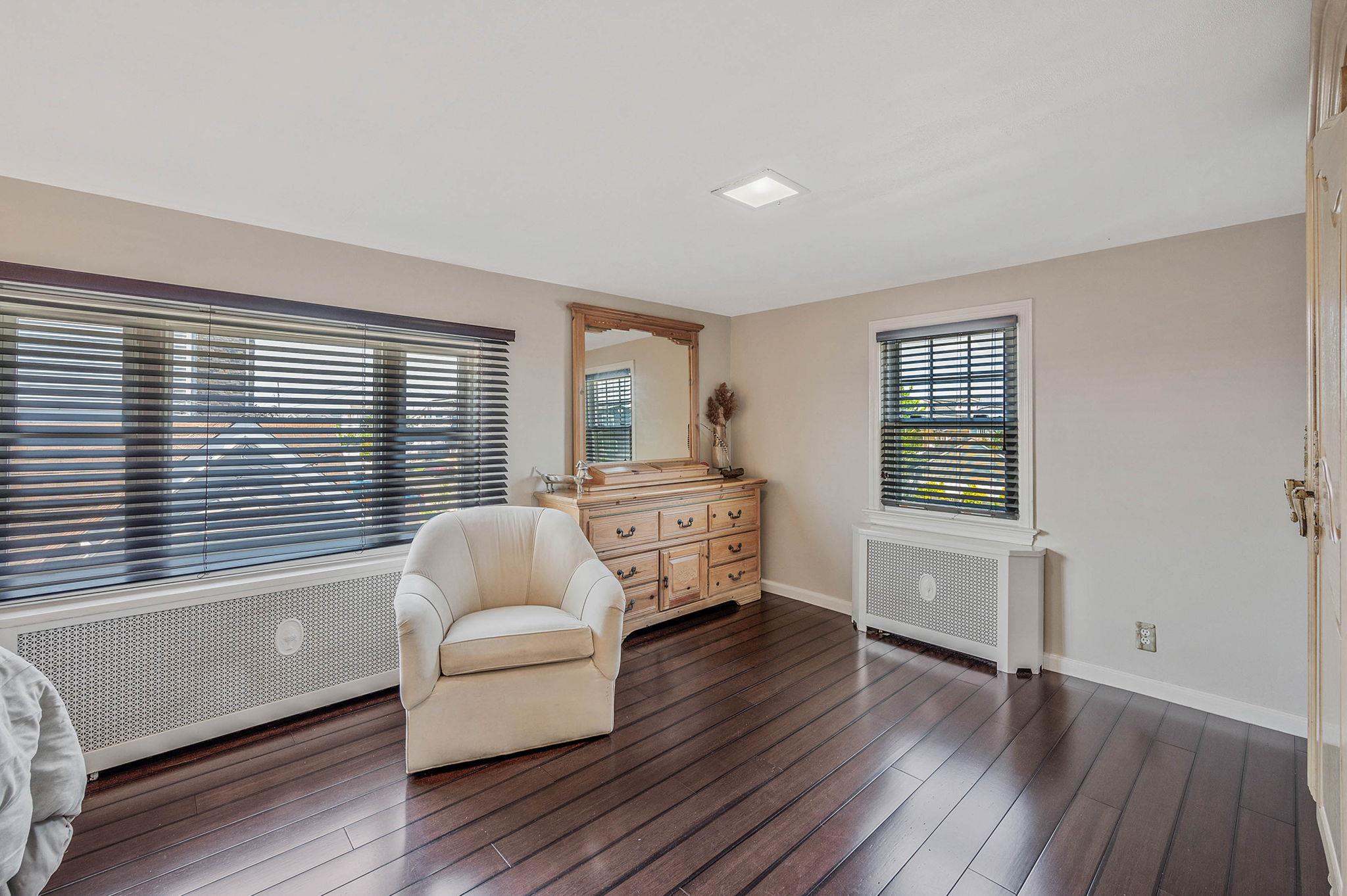 87 E Shore Drive