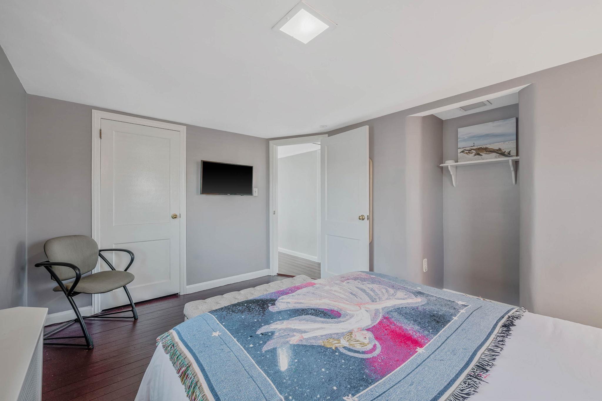 87 E Shore Drive
