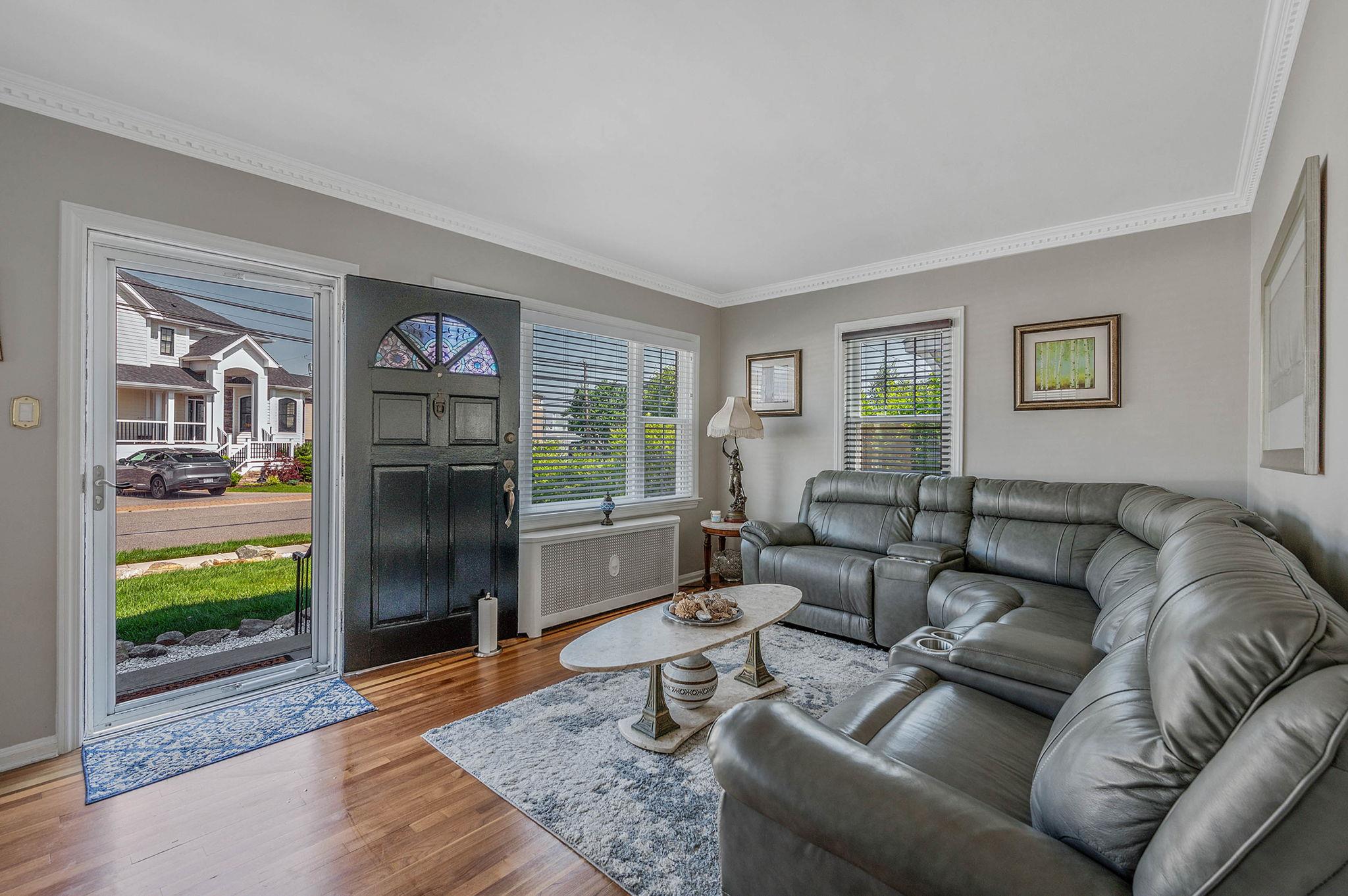 87 E Shore Drive