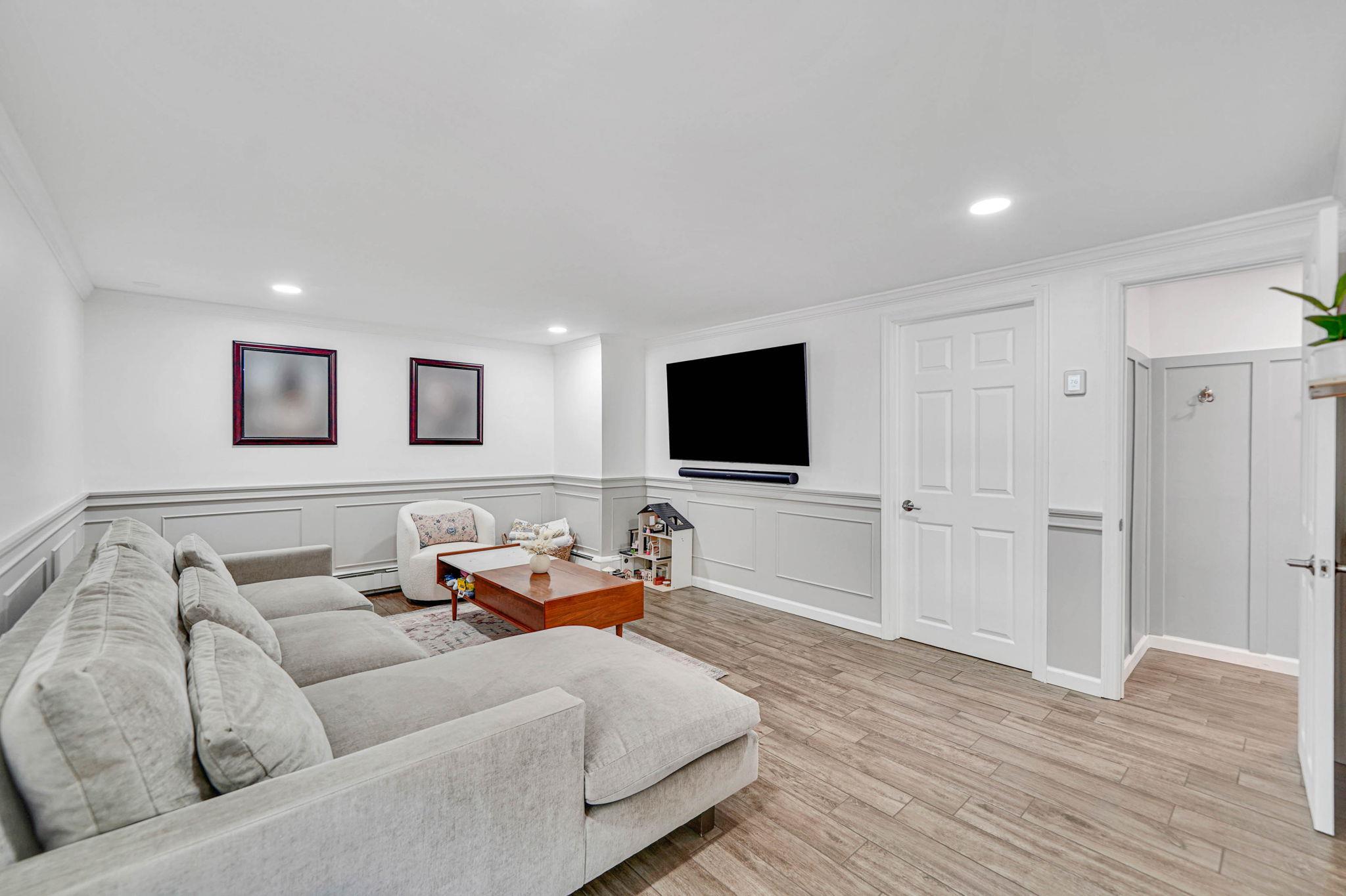 57 Oakdale Road