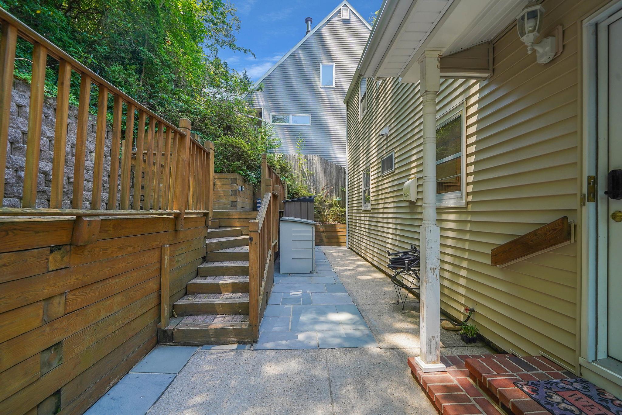 57 Oakdale Road